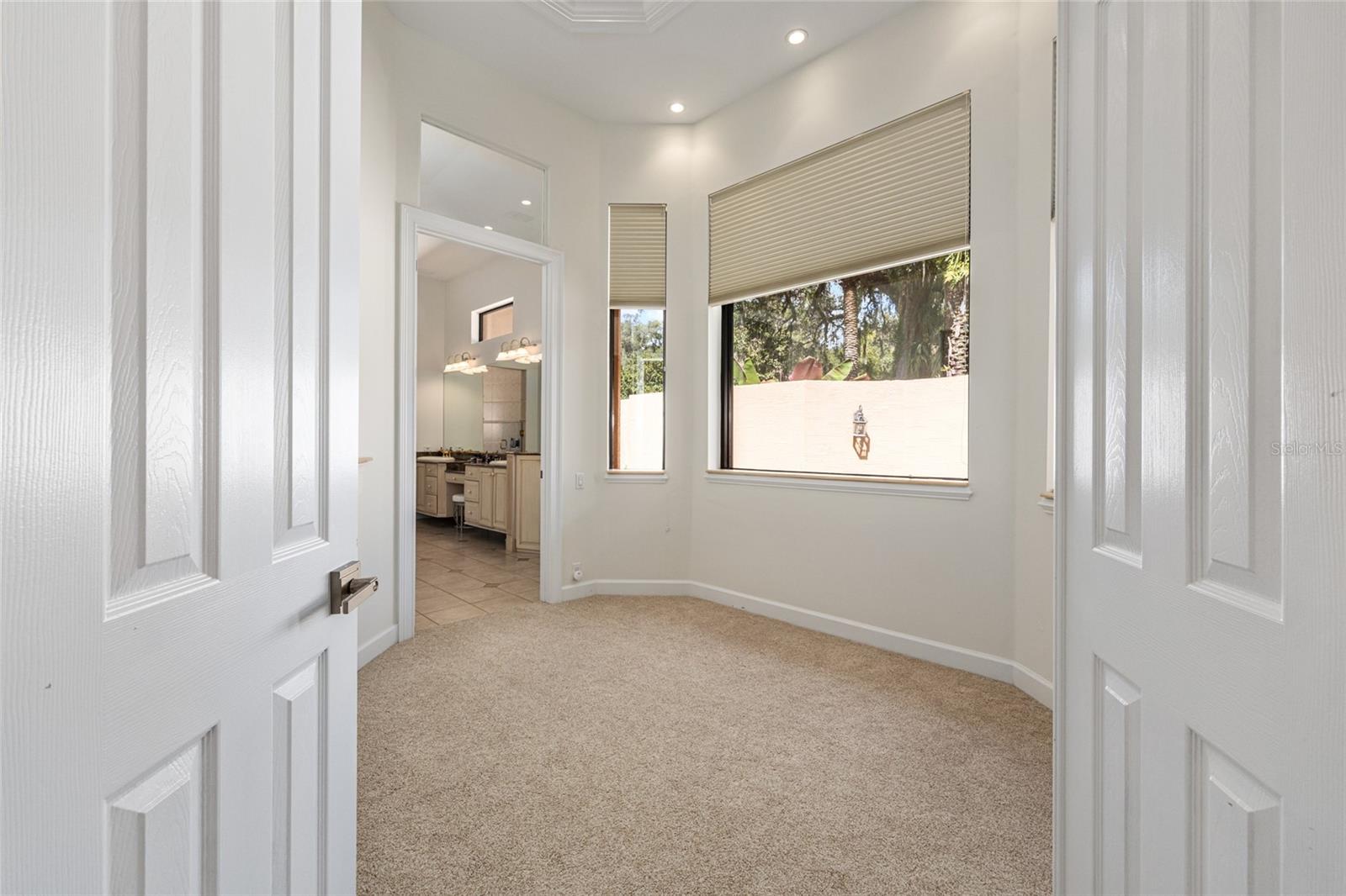 OM710169 Property Photo