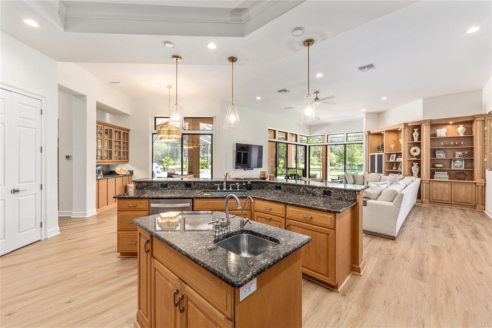 OM710169 Property Photo