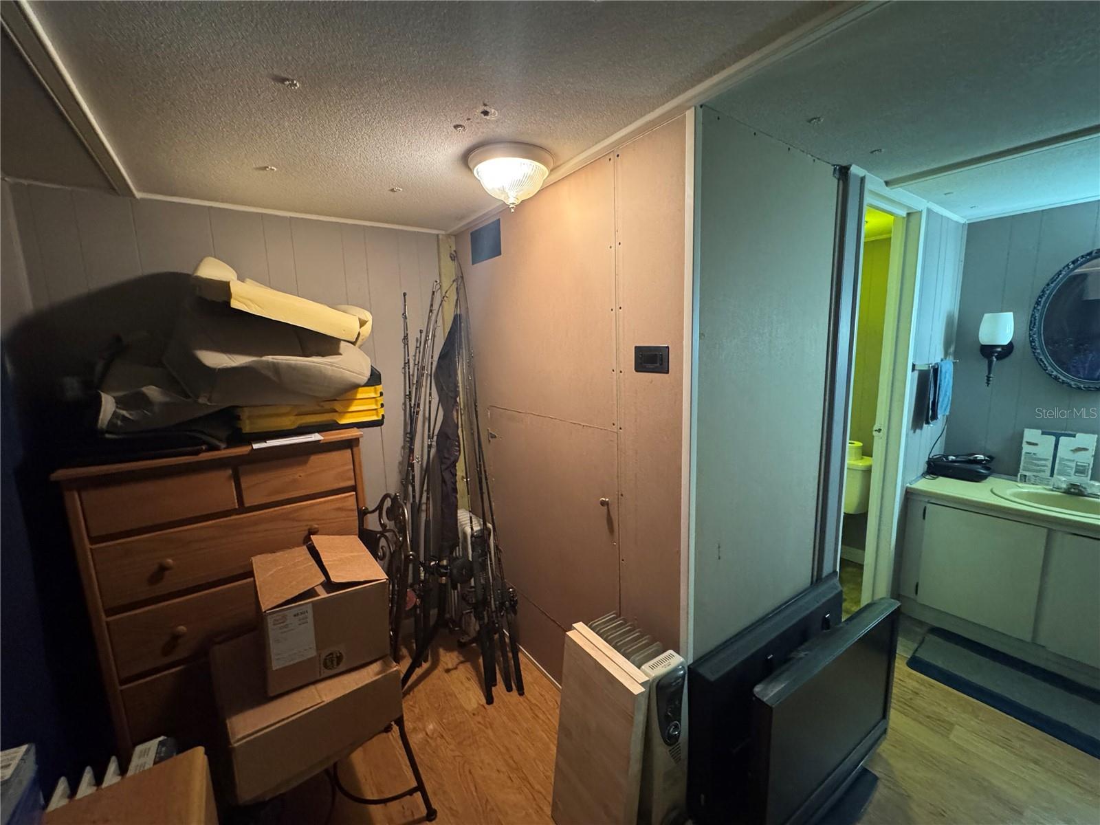 TB8430825 Property Photo