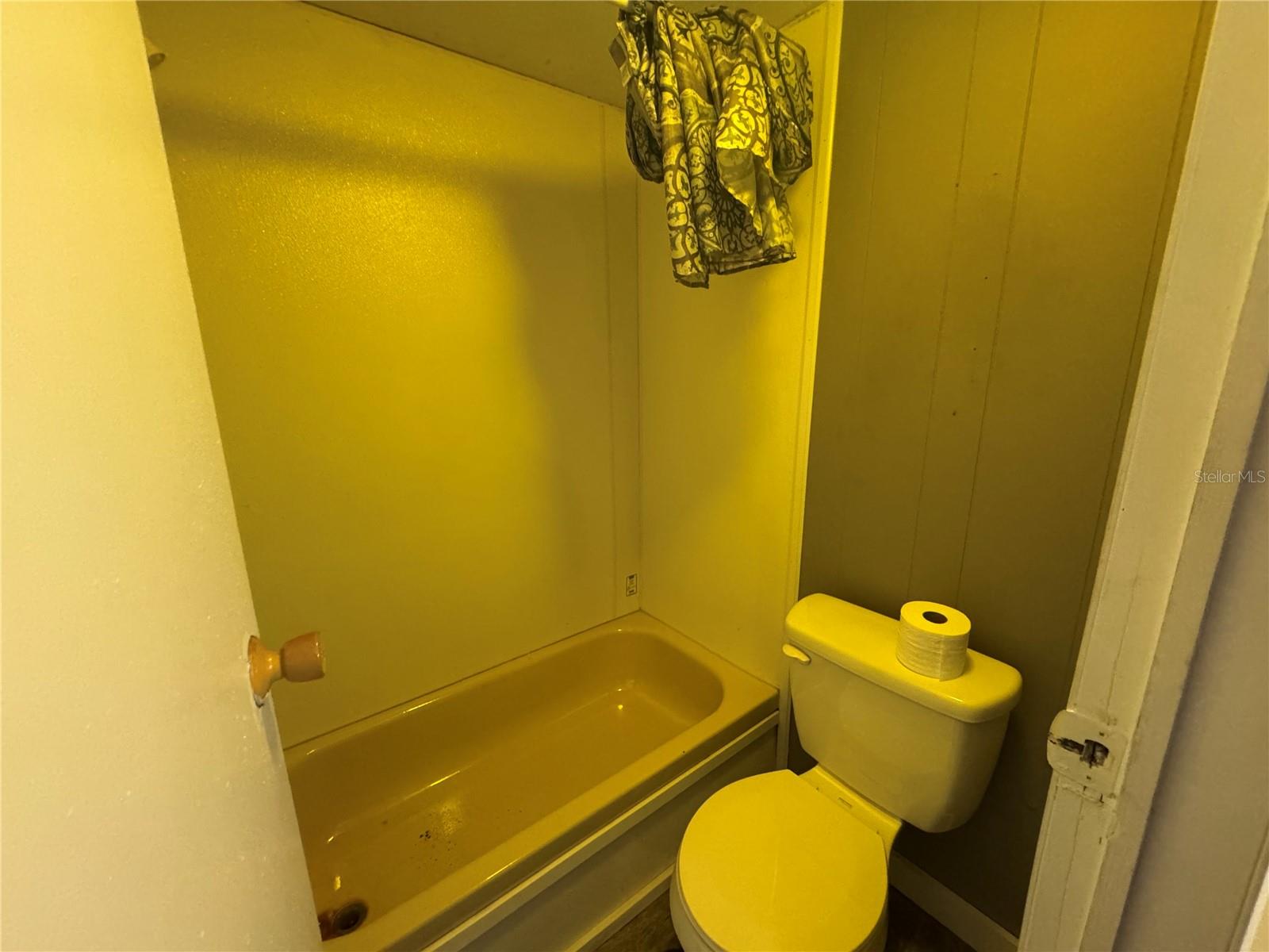 TB8430825 Property Photo