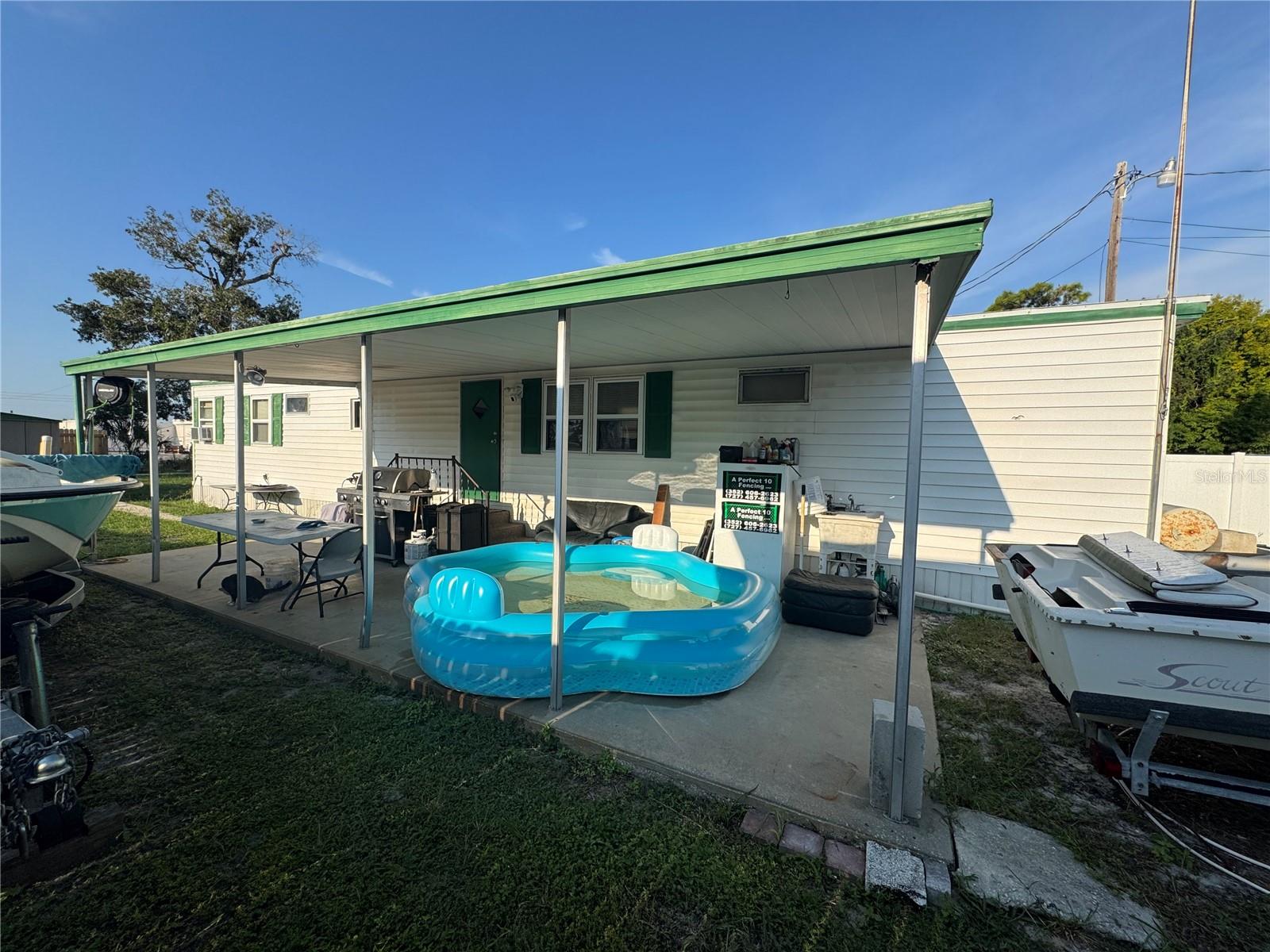 TB8430825 Property Photo