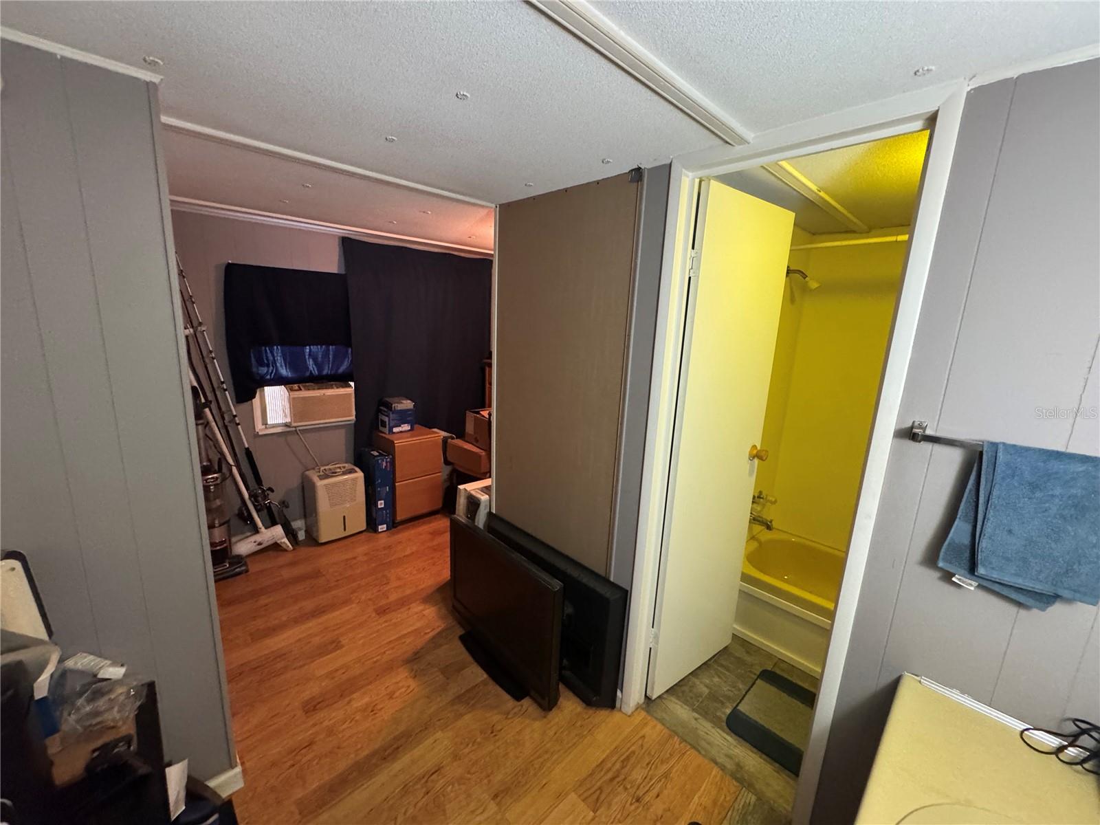 TB8430825 Property Photo