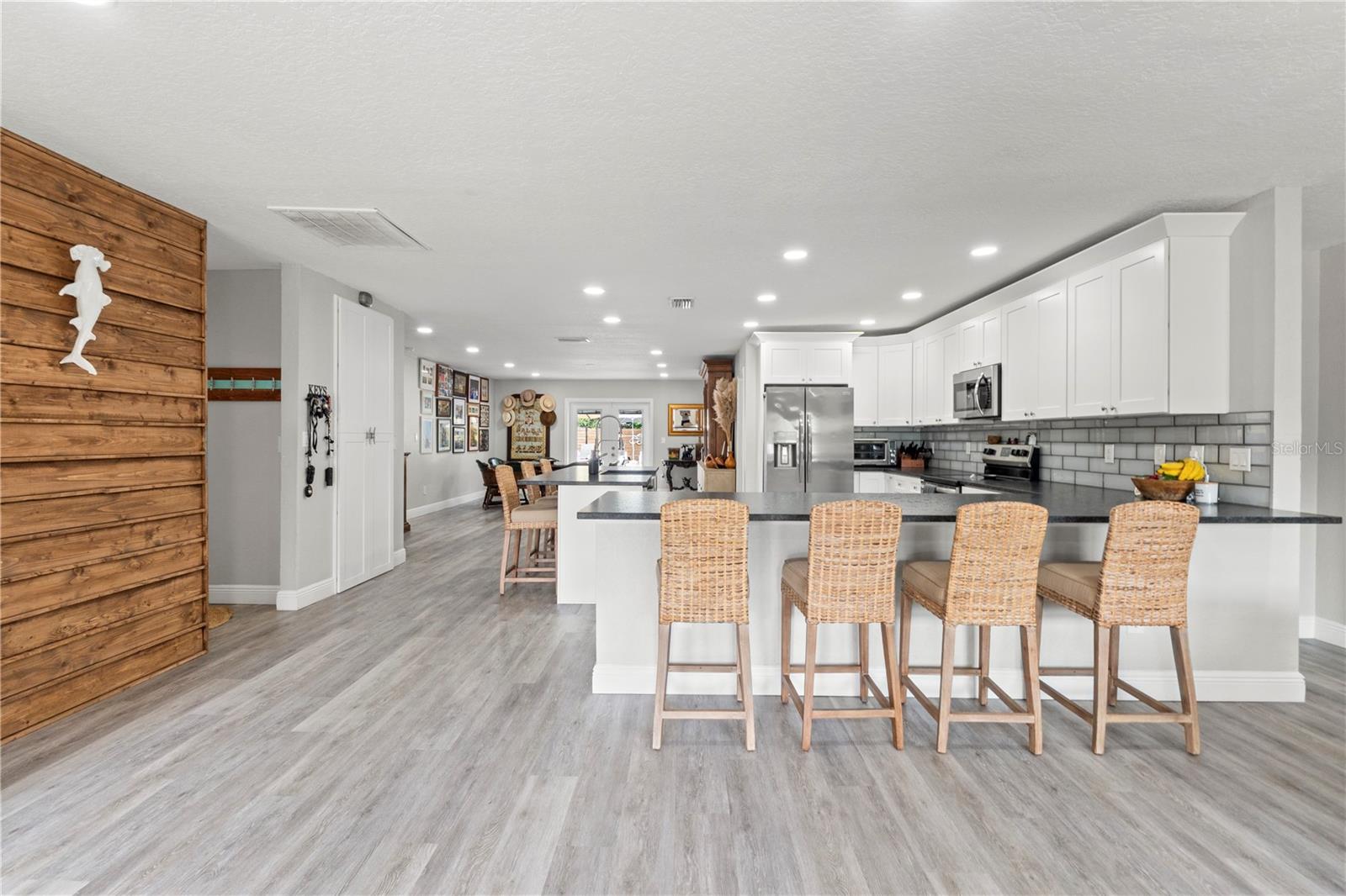 1945 BARCELONA WAY S, ST PETERSBURG, FL, 33712