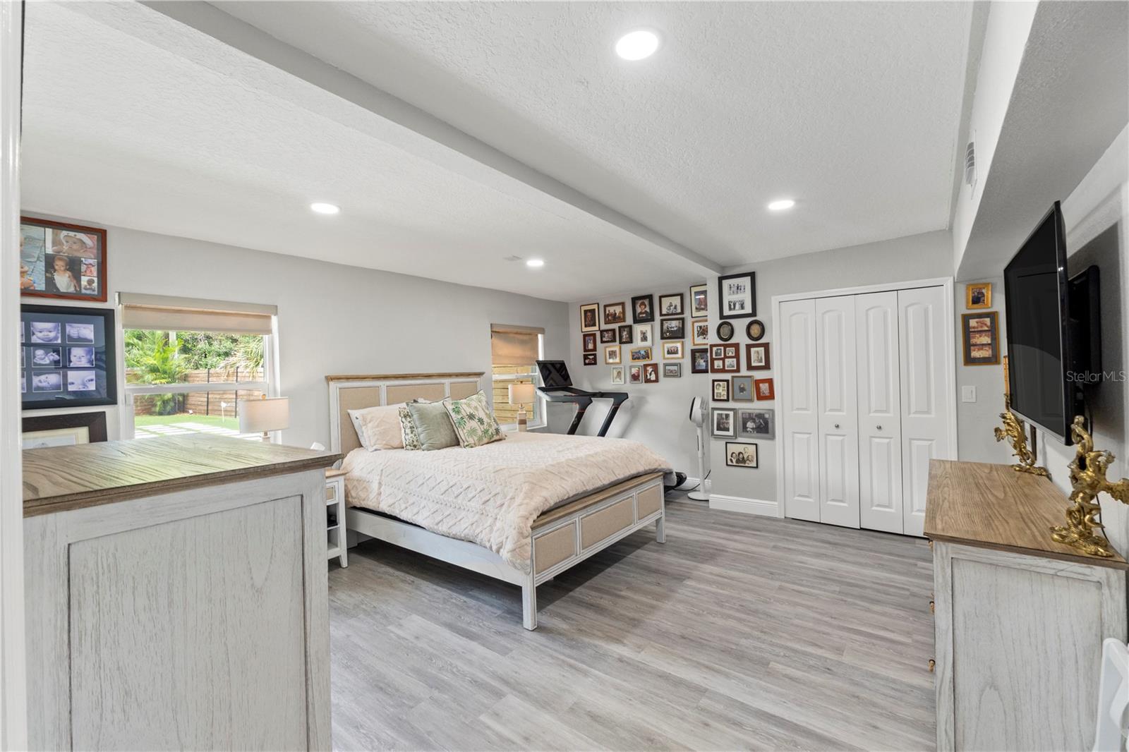 1945 BARCELONA WAY S, ST PETERSBURG, FL, 33712