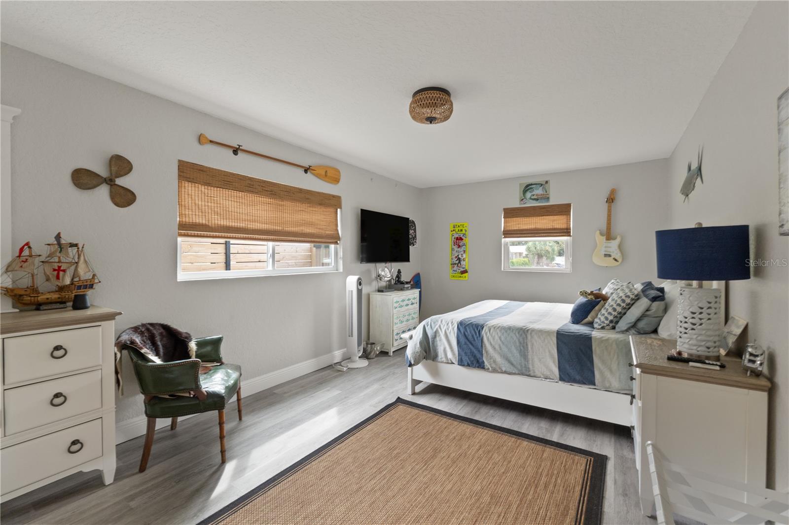 1945 BARCELONA WAY S, ST PETERSBURG, FL, 33712