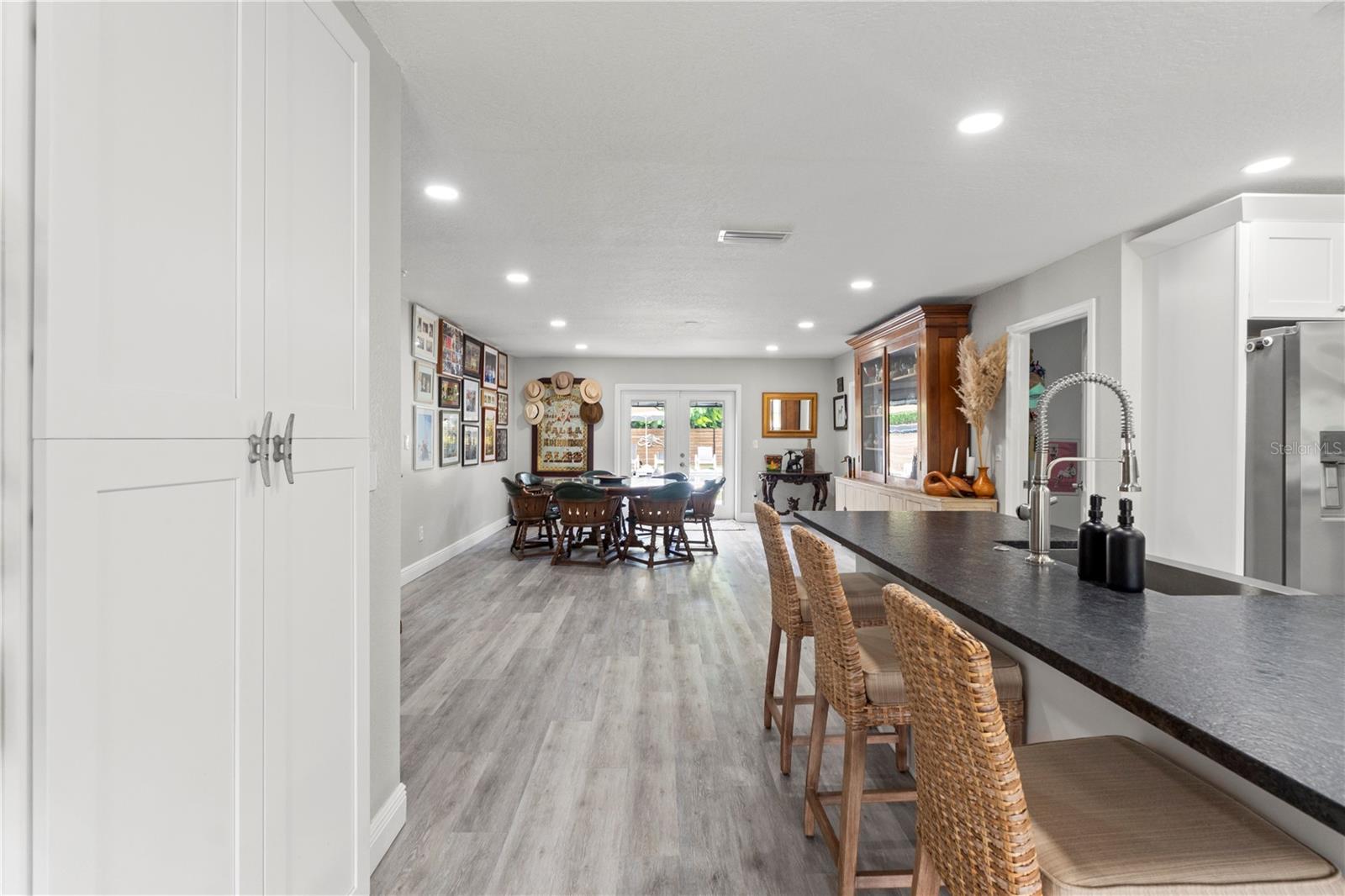 1945 BARCELONA WAY S, ST PETERSBURG, FL, 33712