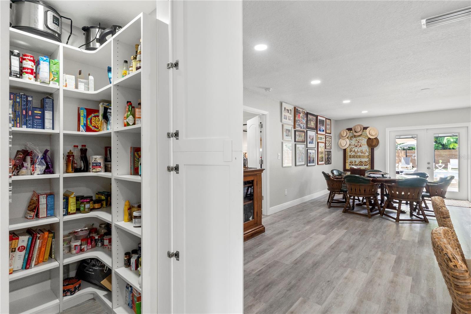 1945 BARCELONA WAY S, ST PETERSBURG, FL, 33712