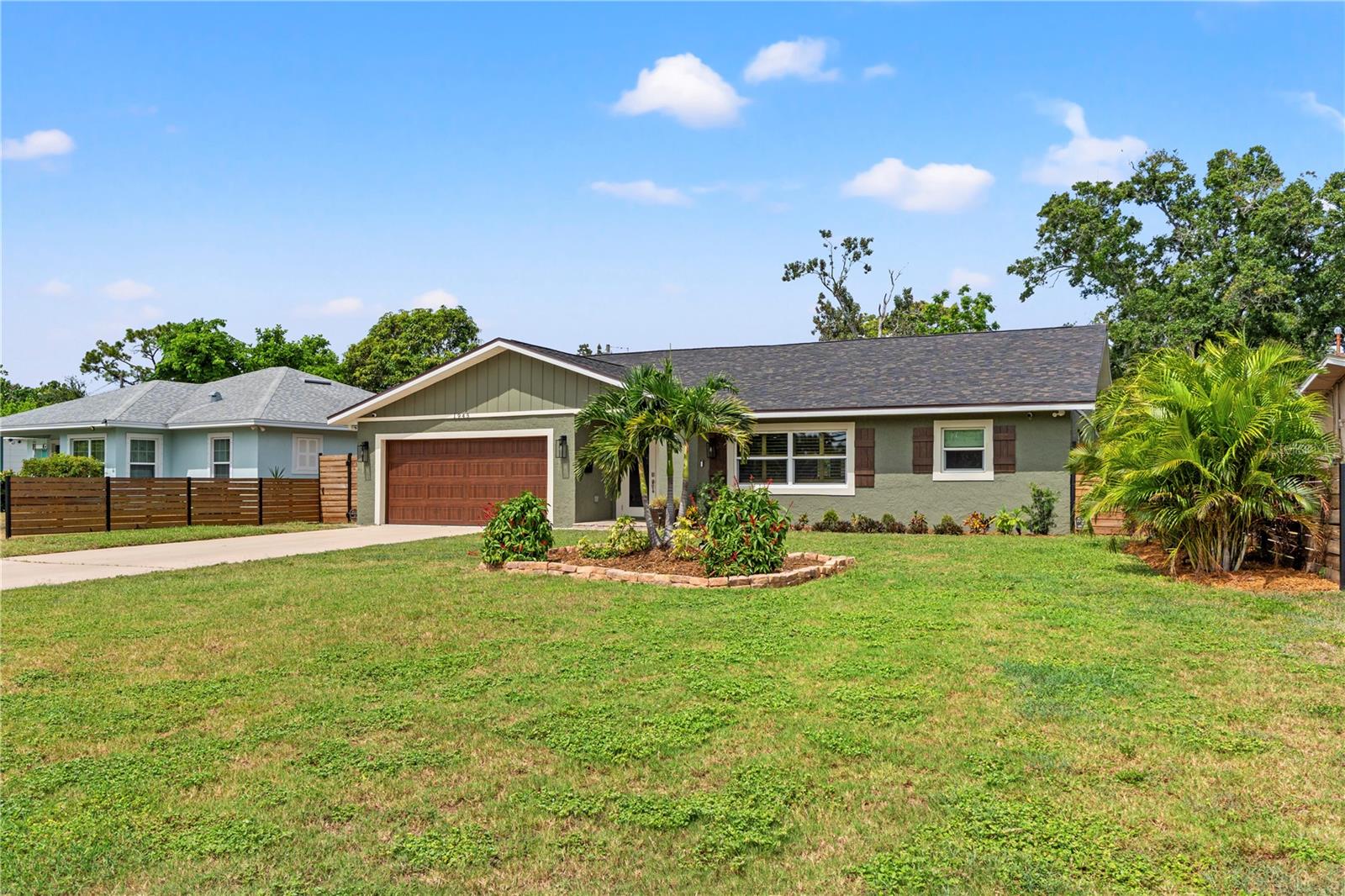 1945 BARCELONA WAY S, ST PETERSBURG, FL, 33712