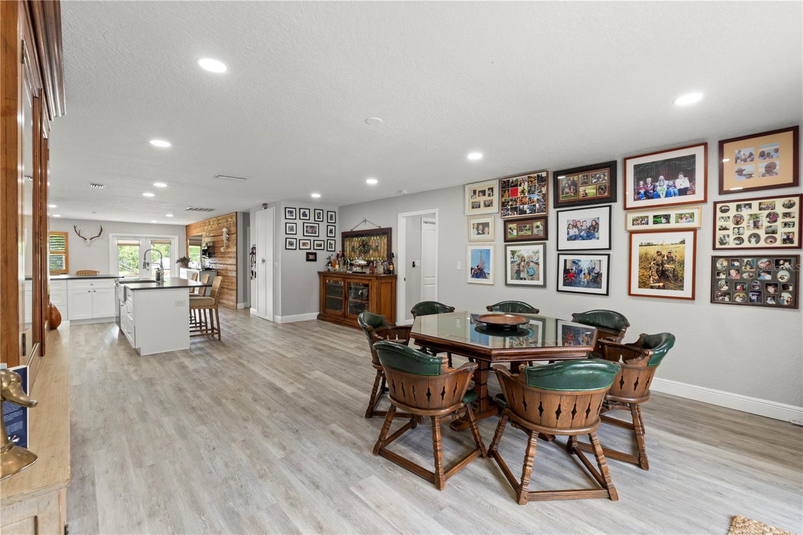 1945 BARCELONA WAY S, ST PETERSBURG, FL, 33712