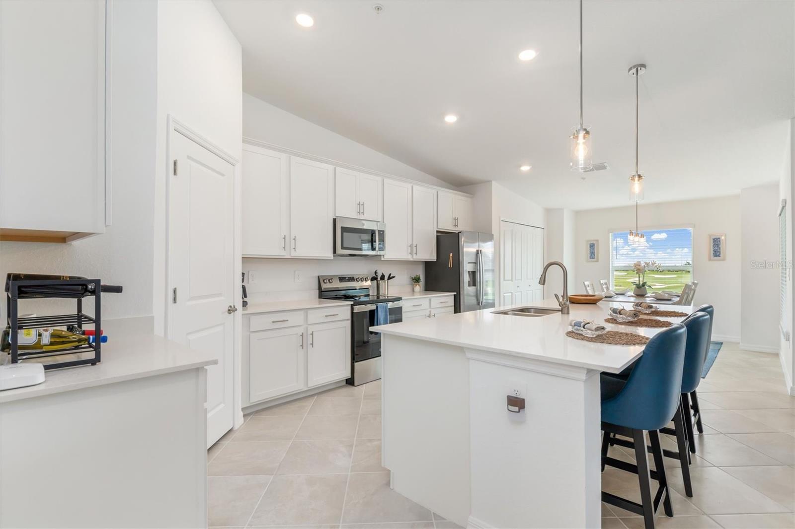 17535 OPAL SAND DR #204, VENICE, FL, 34293