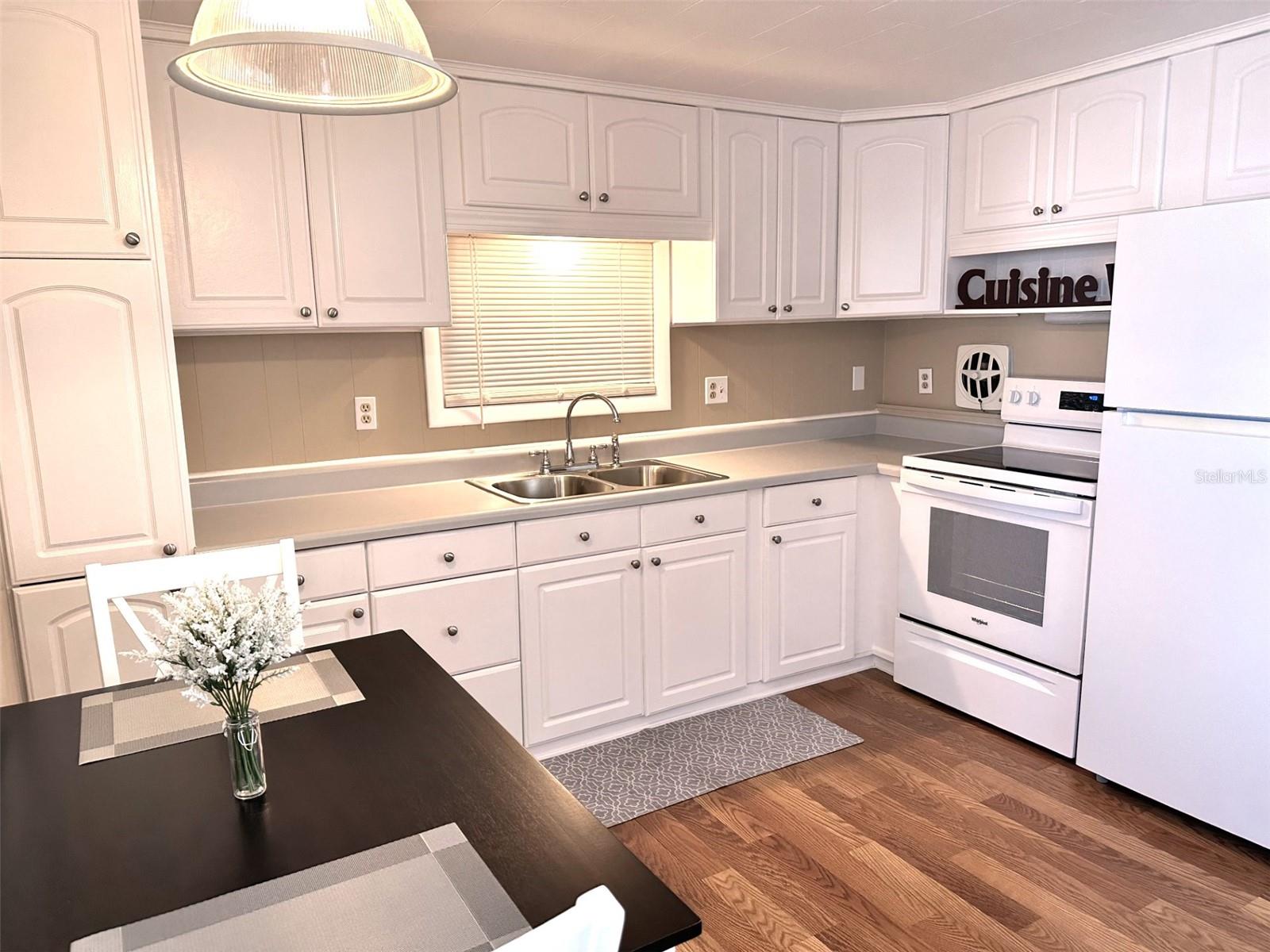 TB8430852 Property Photo