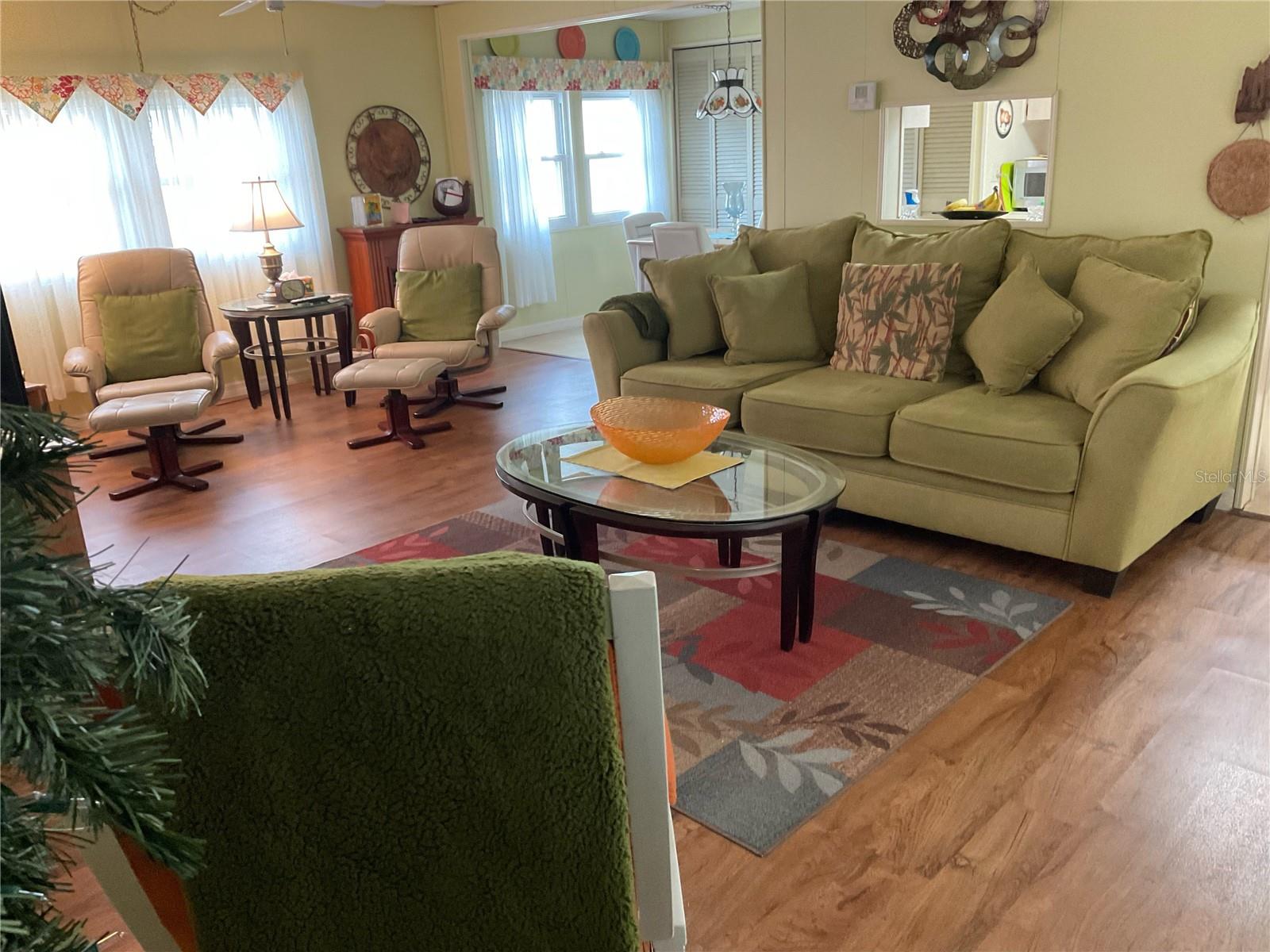 TB8430868 Property Photo