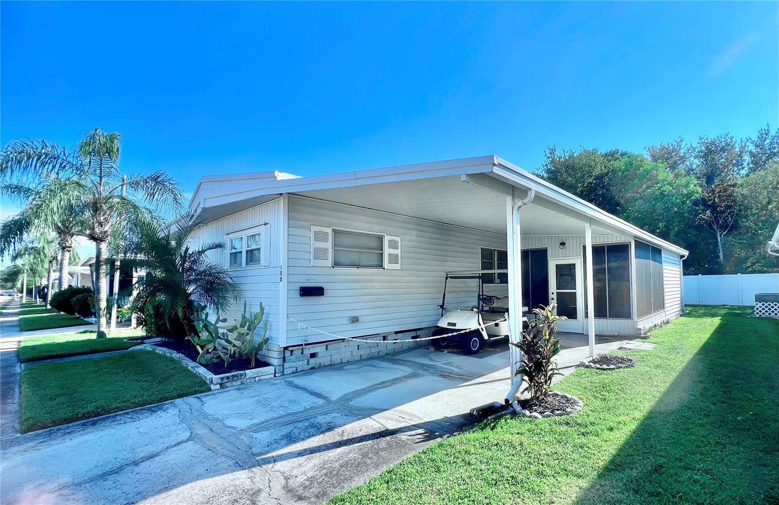 TB8430868 Property Photo