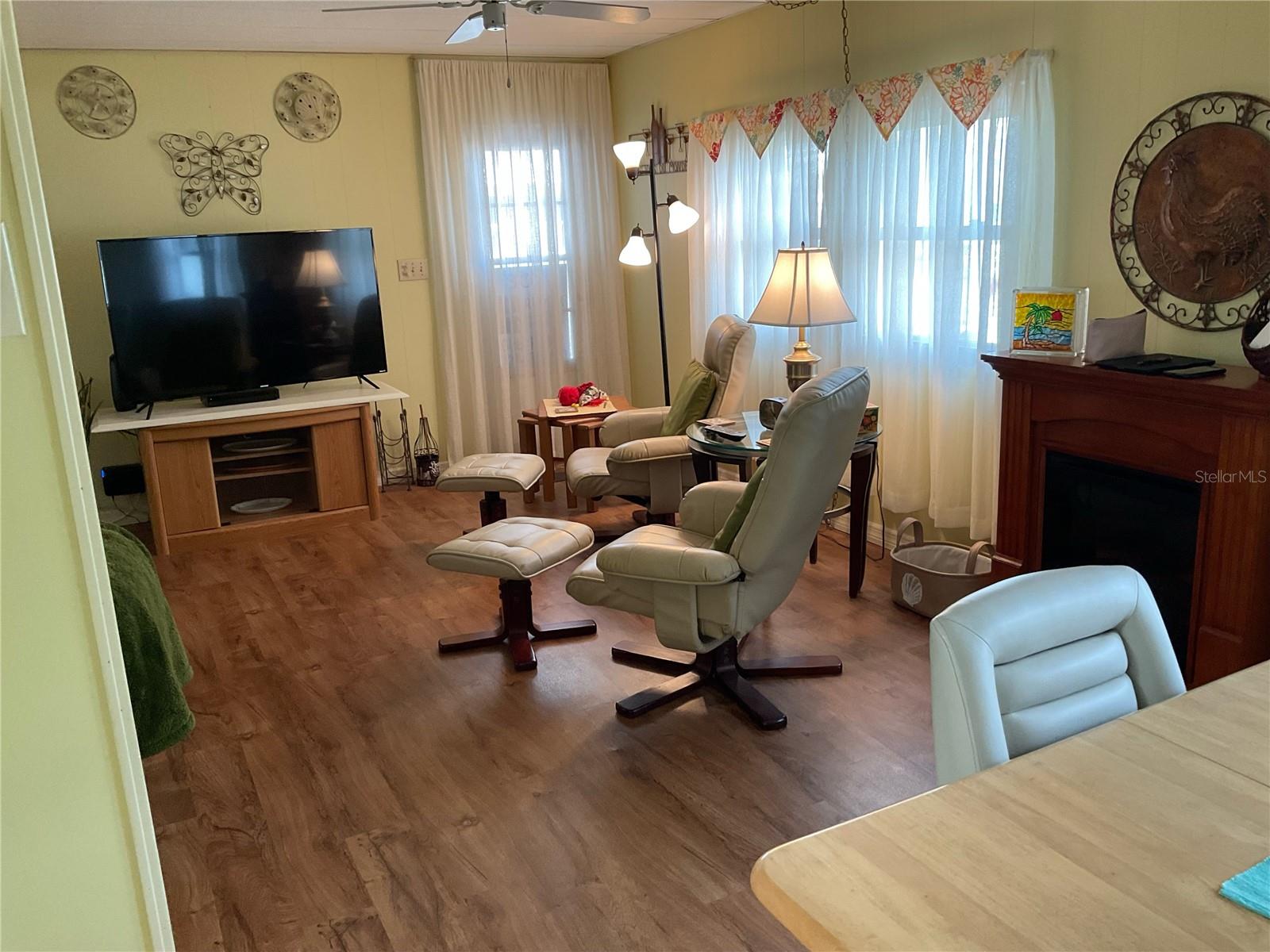 TB8430868 Property Photo