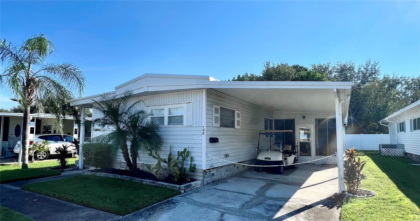 TB8430868 Property Photo