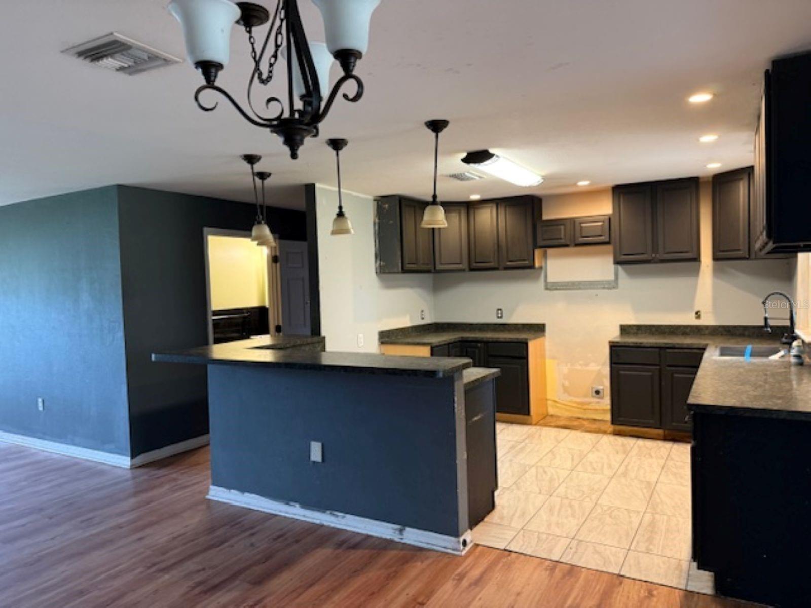 2050 SPRING LAKE RD, FRUITLAND PARK, FL, 34731