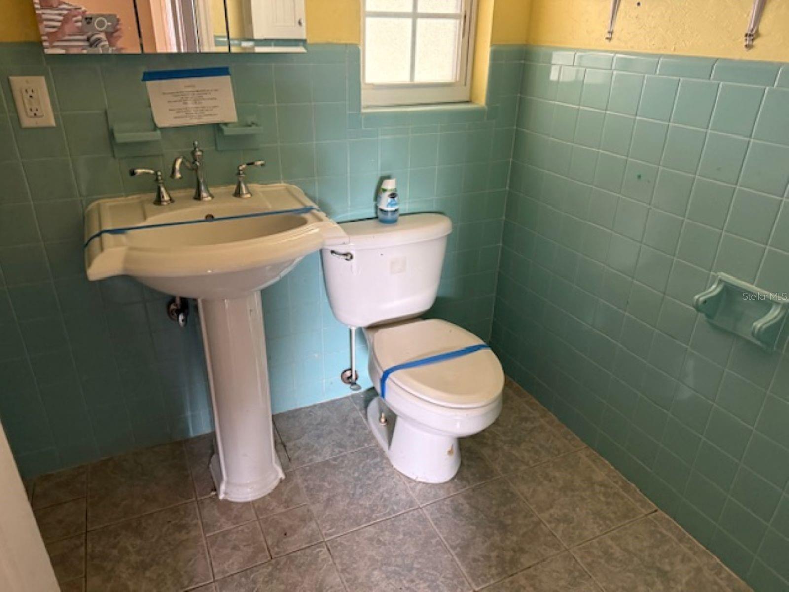 2050 SPRING LAKE RD, FRUITLAND PARK, FL, 34731