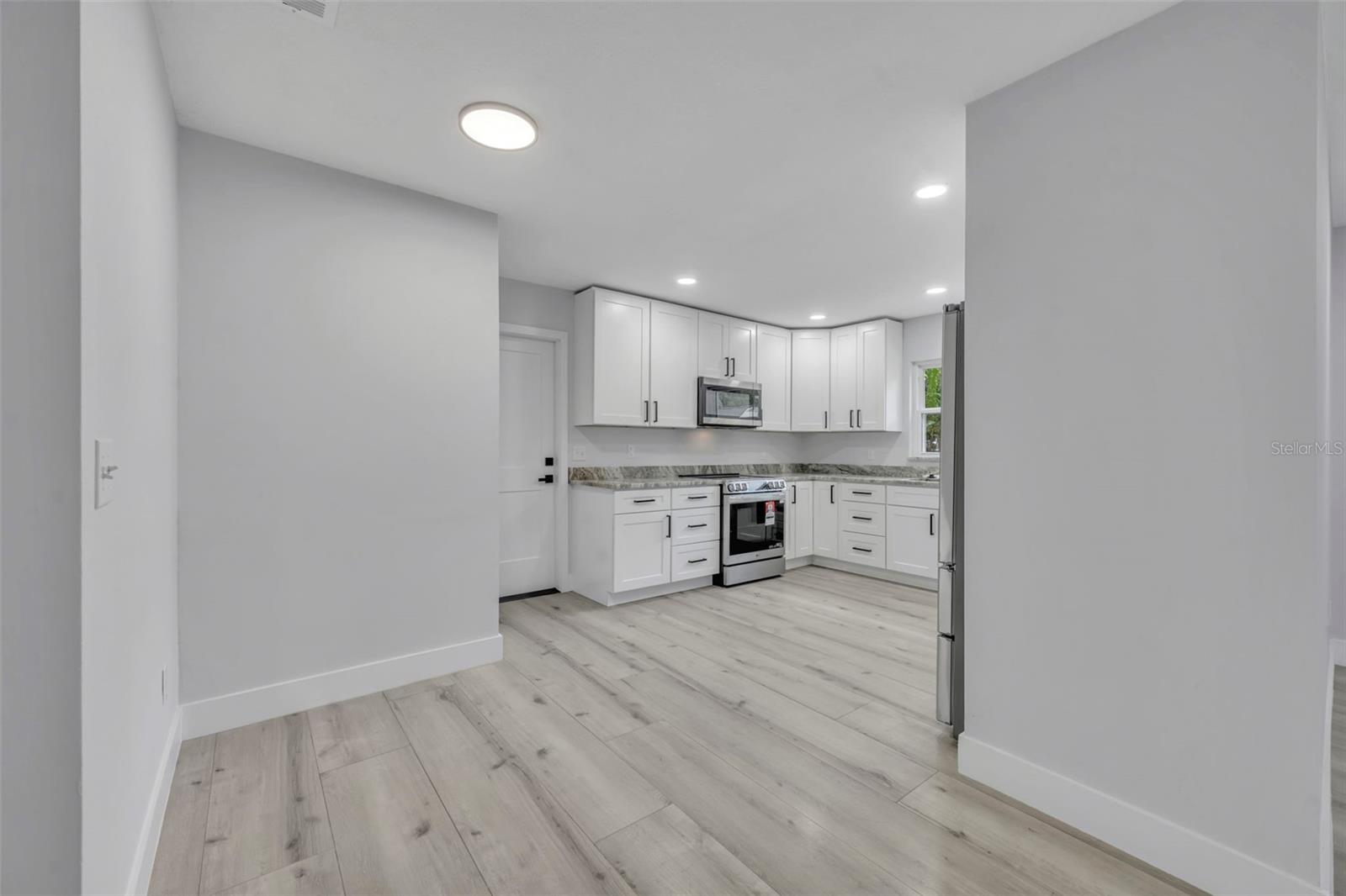 672 SILVER CREEK DR, WINTER SPRINGS, FL, 32708