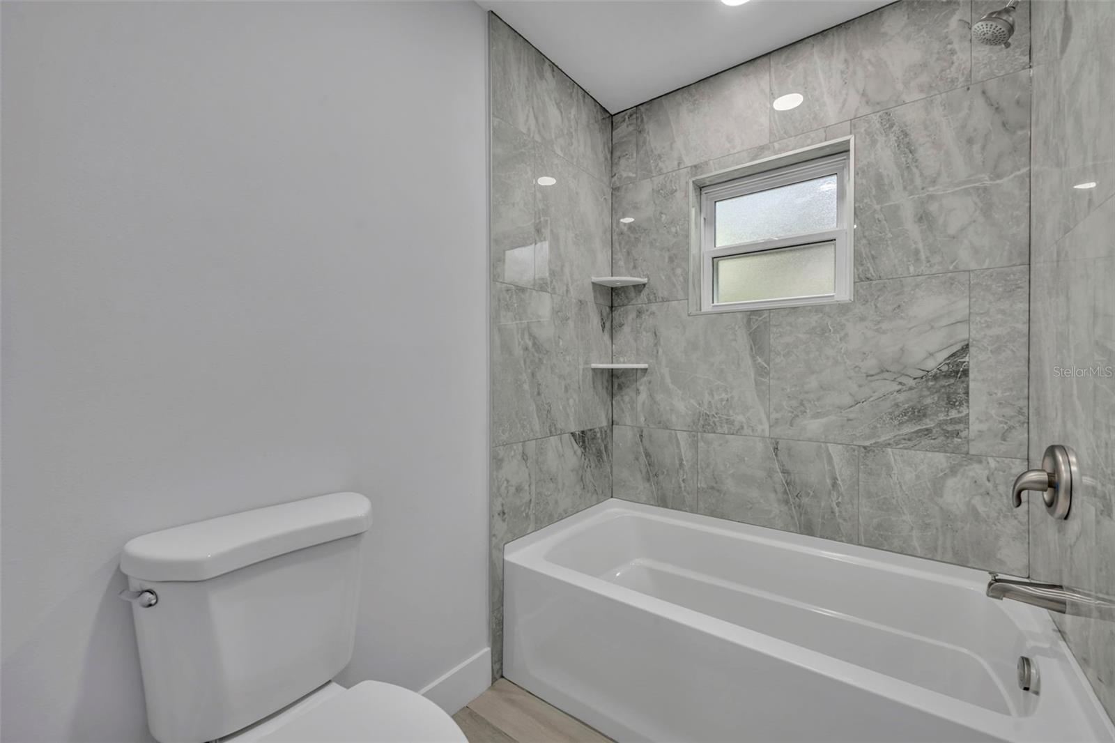 672 SILVER CREEK DR, WINTER SPRINGS, FL, 32708