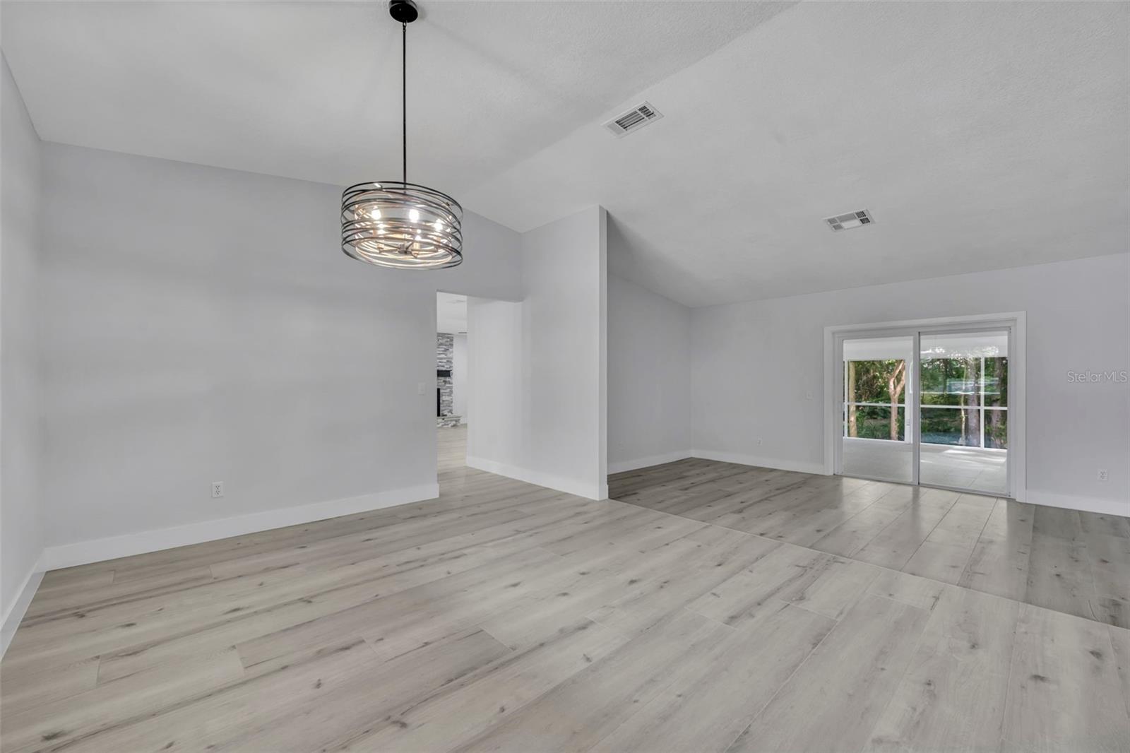 672 SILVER CREEK DR, WINTER SPRINGS, FL, 32708