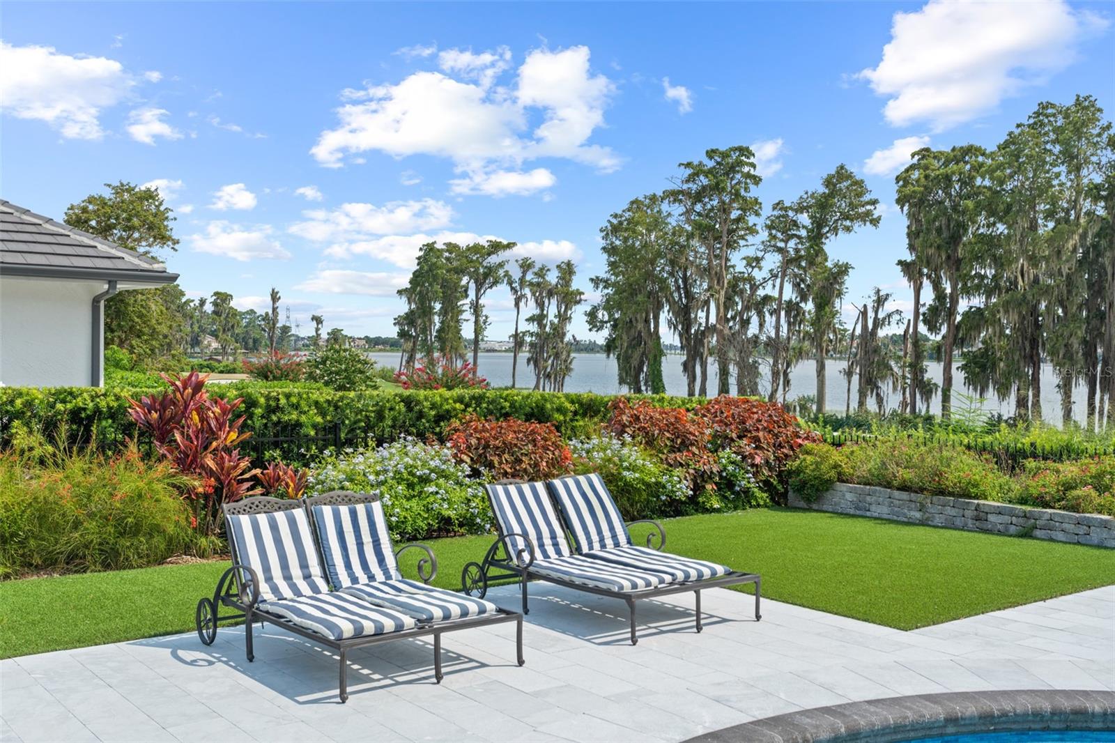 O6346918 Property Photo