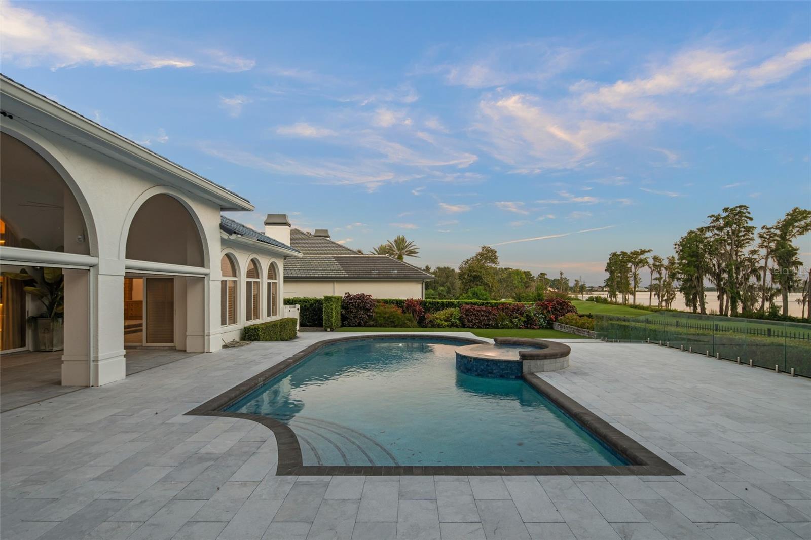 O6346918 Property Photo