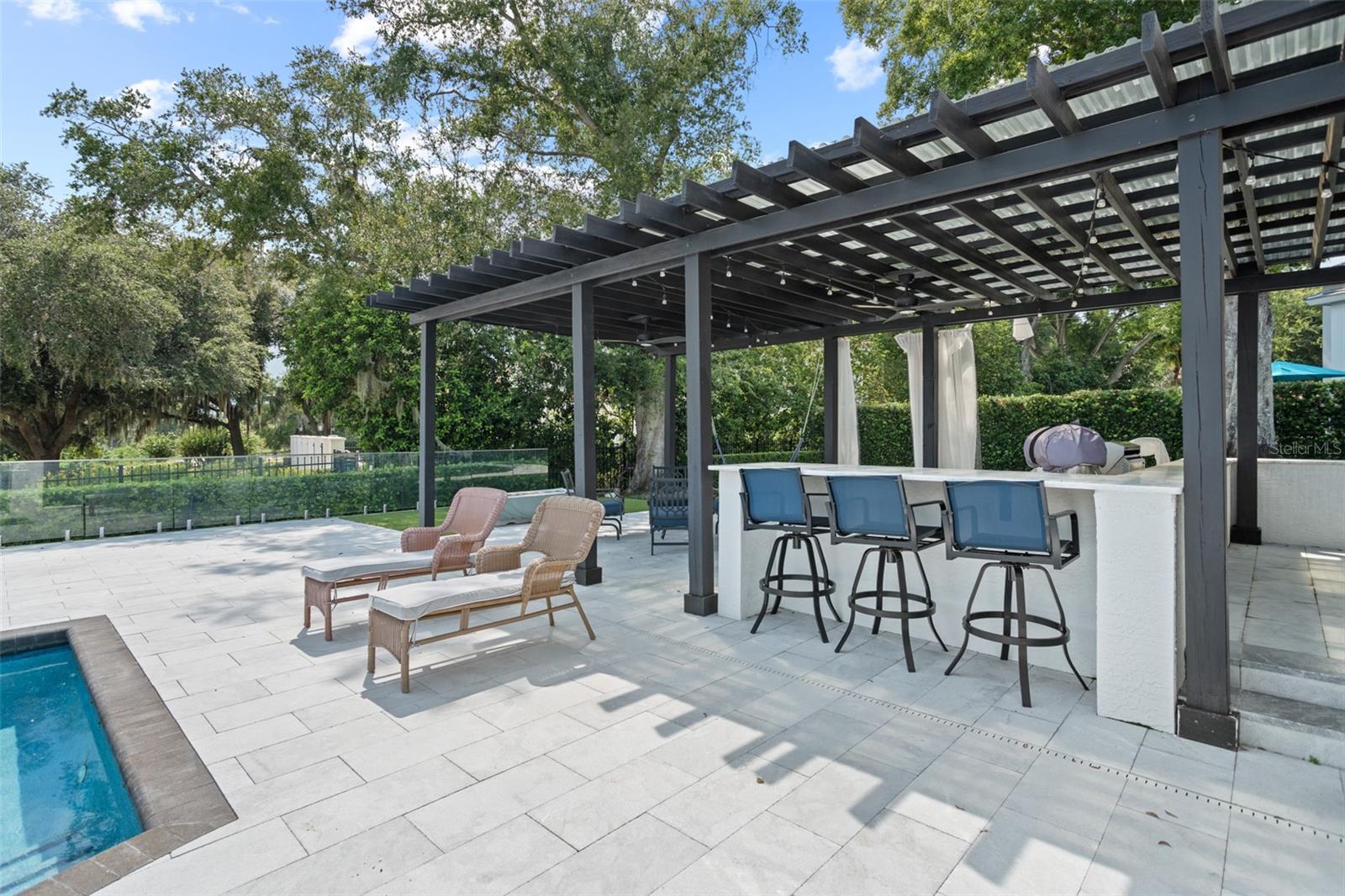 O6346918 Property Photo