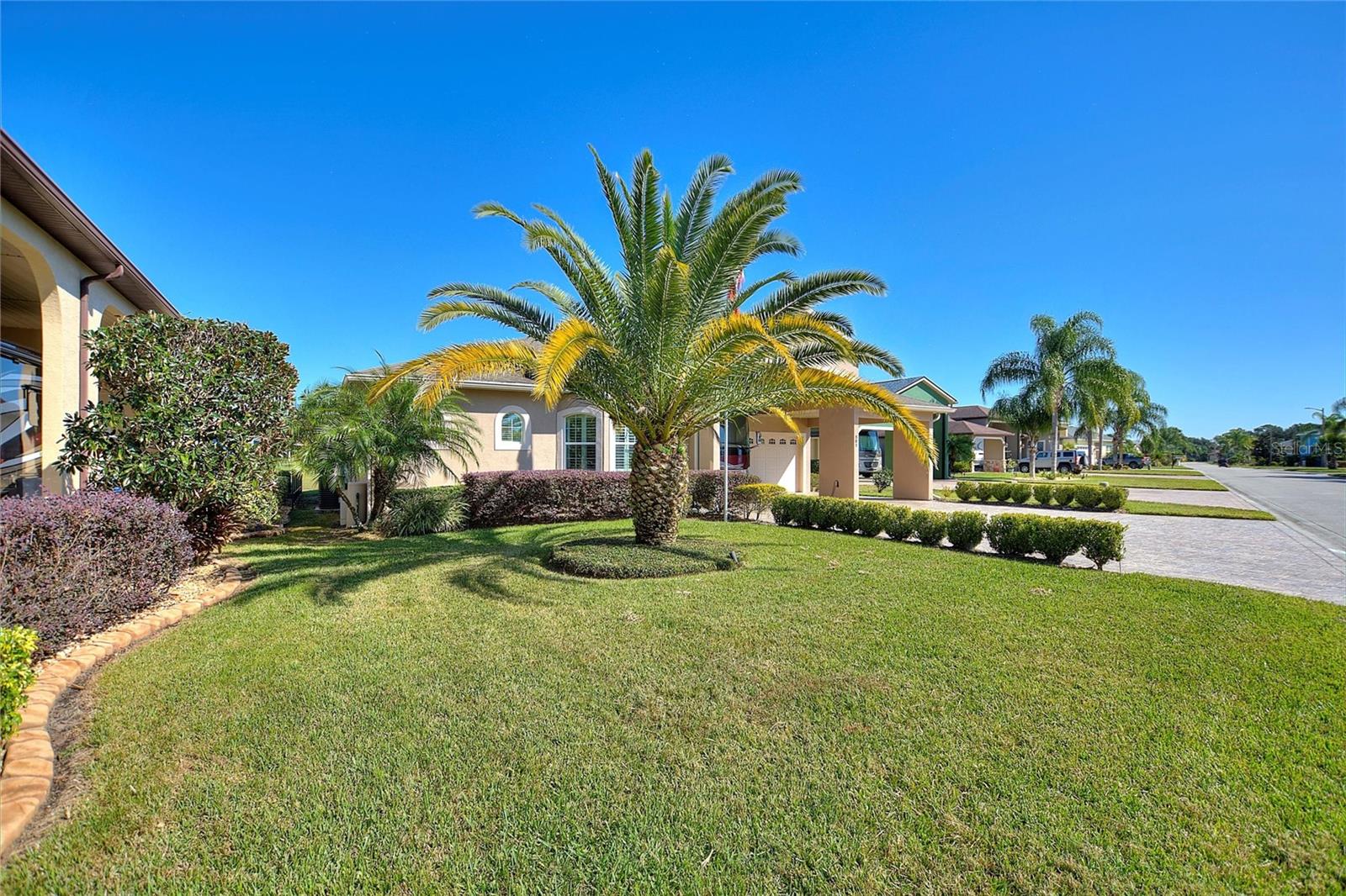 581 MEANDERING WAY, POLK CITY, FL, 33868