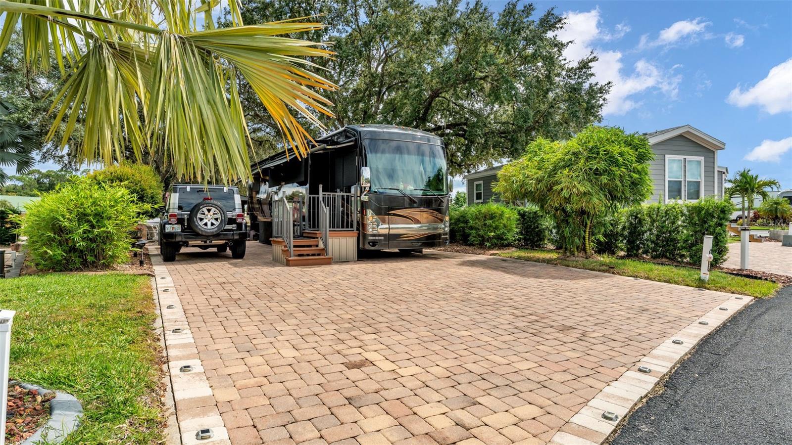 16357 CHERRY TREE CT, CLERMONT, FL, 34714