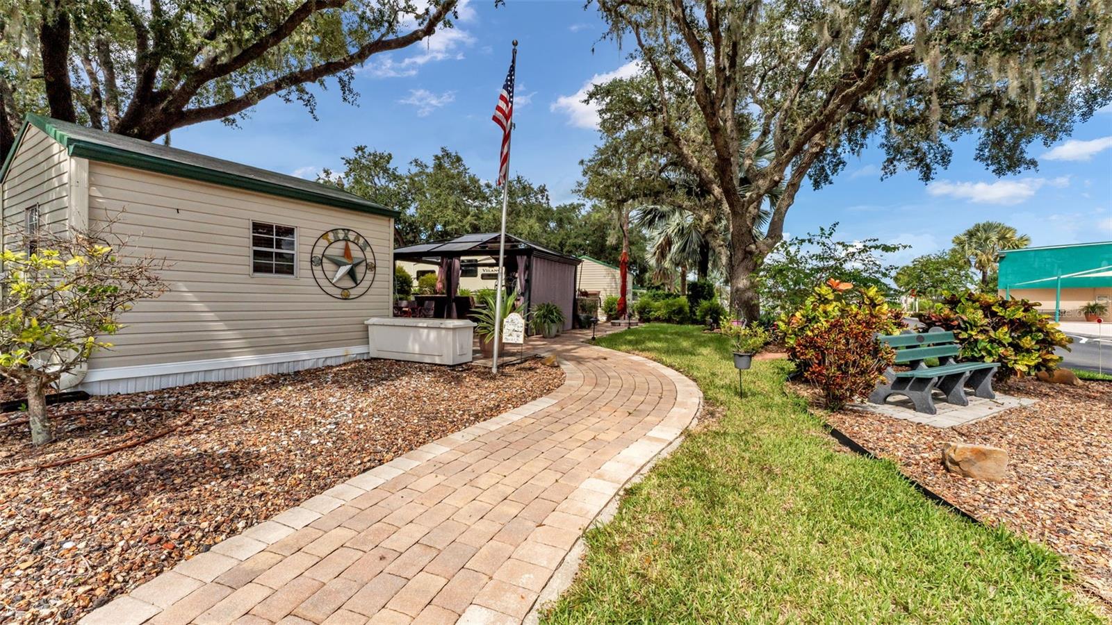 16357 CHERRY TREE CT, CLERMONT, FL, 34714