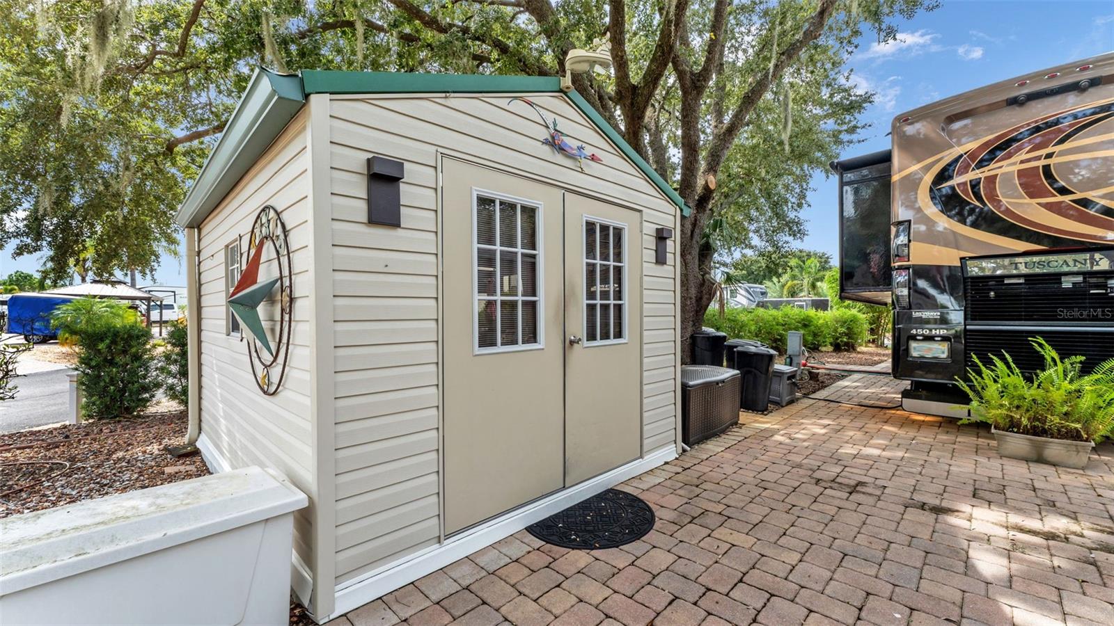 16357 CHERRY TREE CT, CLERMONT, FL, 34714