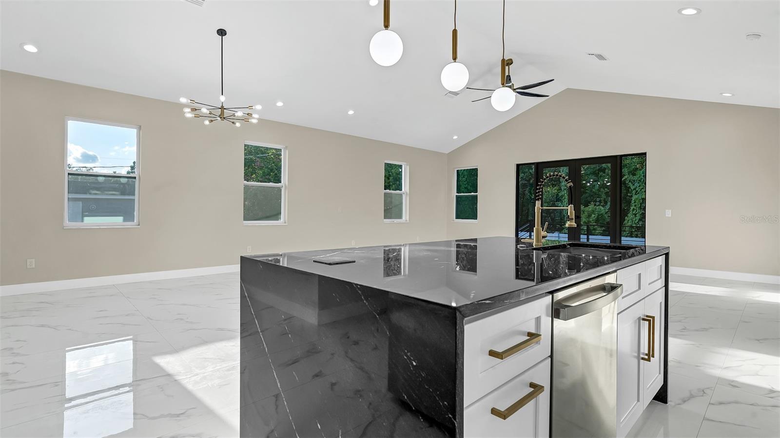 2839 60TH AVE N, ST PETERSBURG, FL, 33714