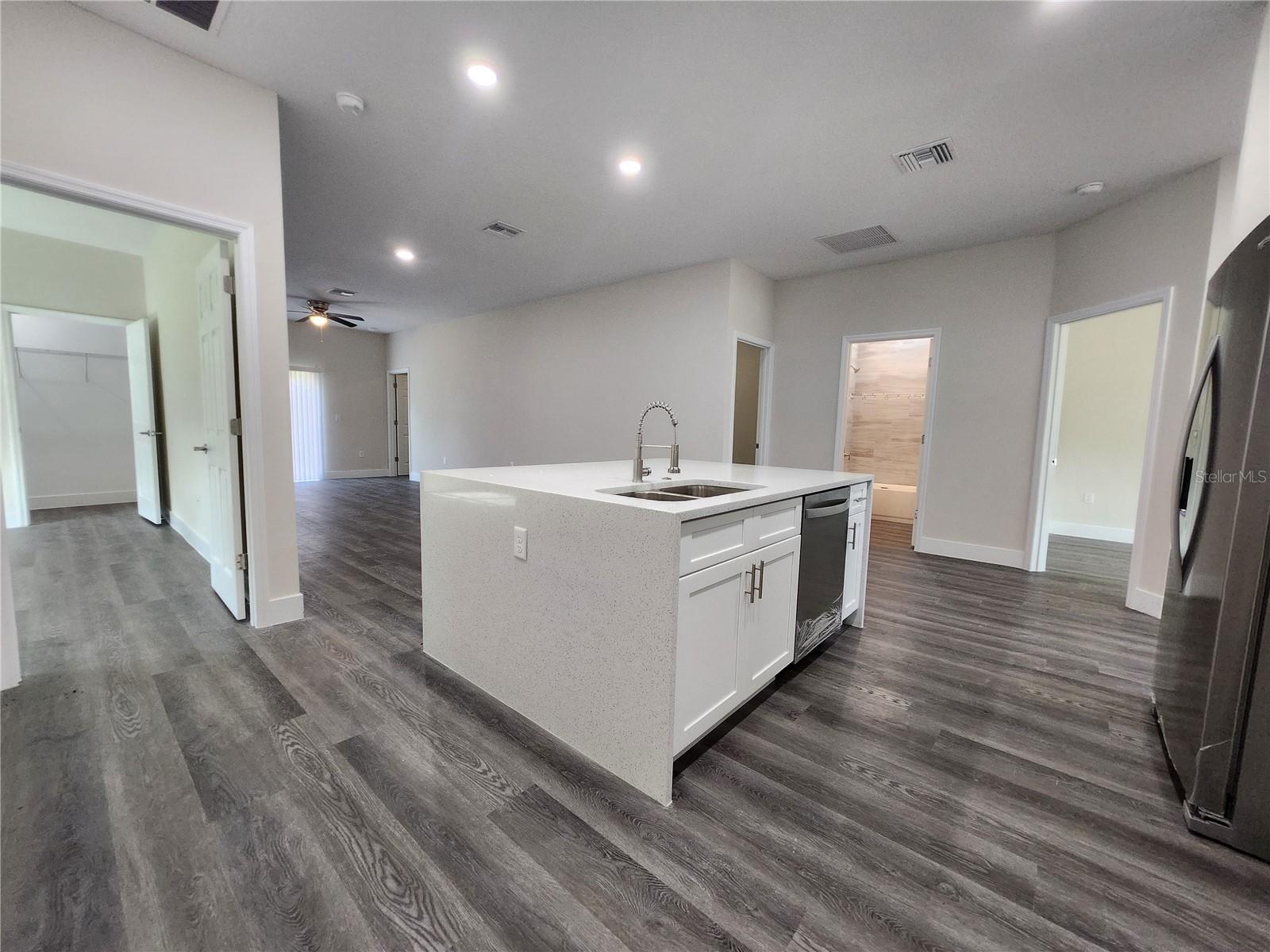 1647 REDFIN DR, KISSIMMEE, FL, 34759