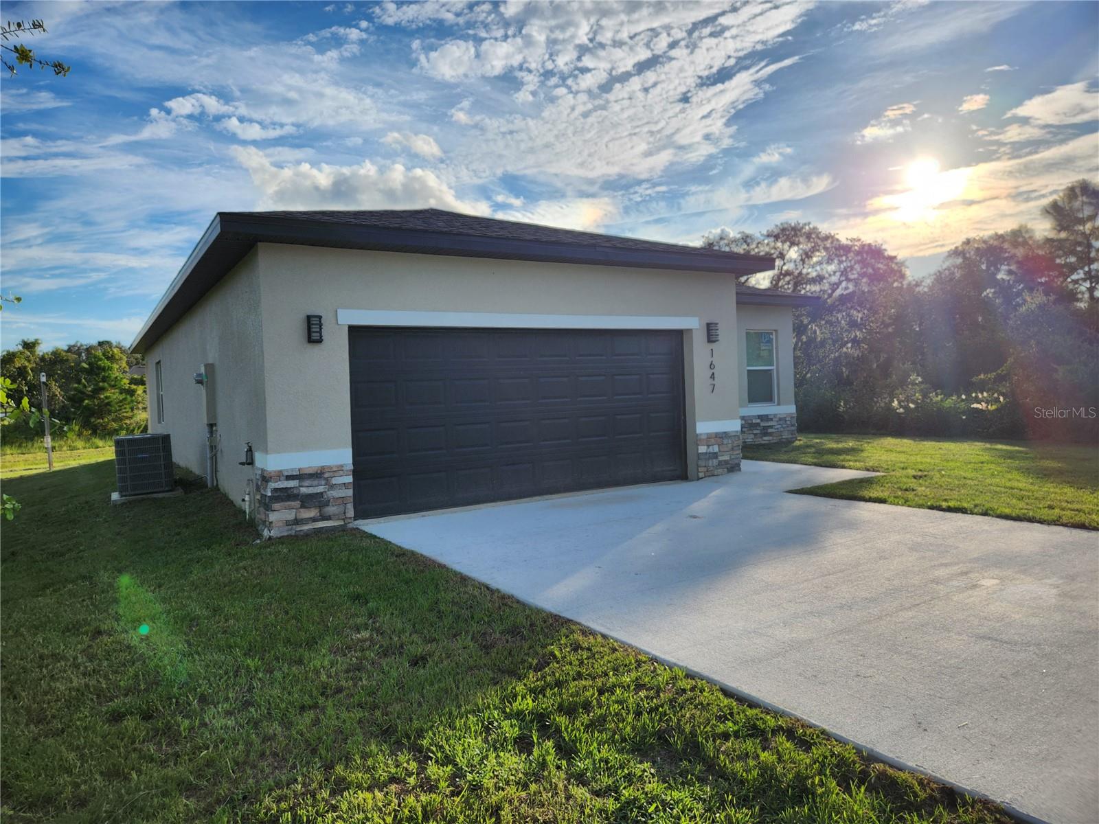 1647 REDFIN DR, KISSIMMEE, FL, 34759