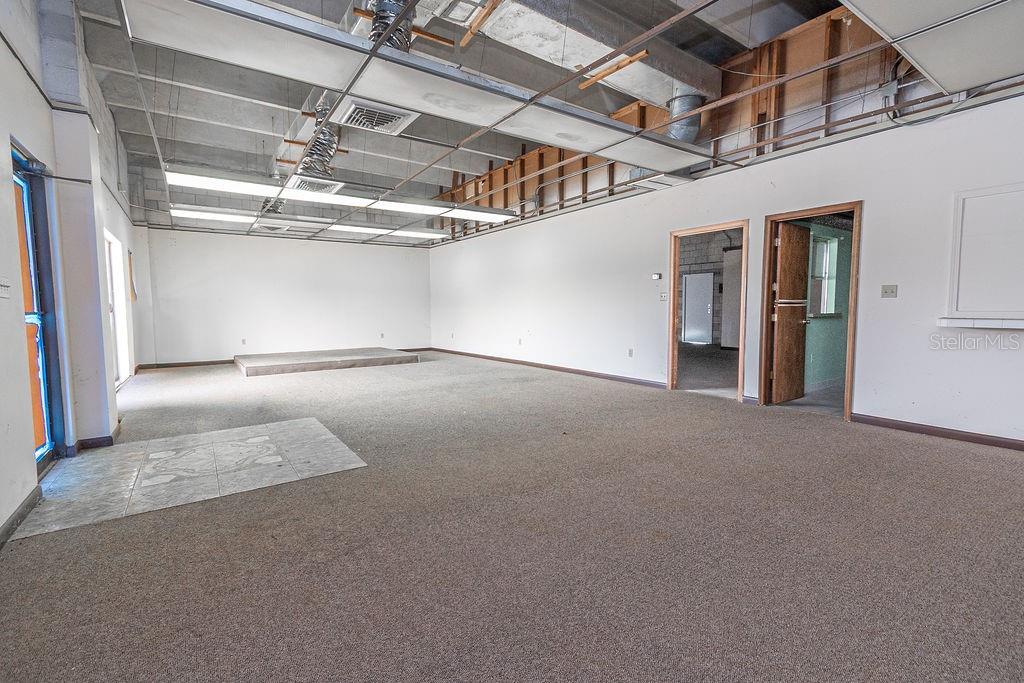 1105 S WOODLAND BLVD, DELAND, FL, 32720