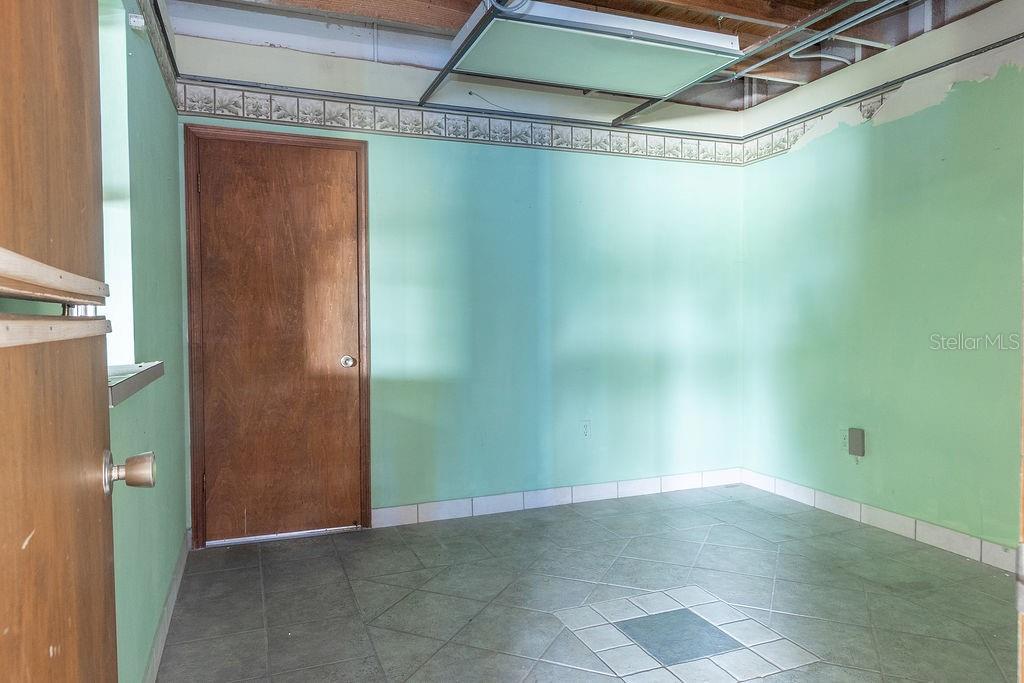 1105 S WOODLAND BLVD, DELAND, FL, 32720