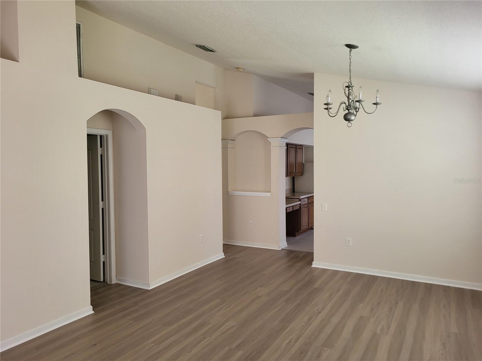 7607 MARINERS HARBOUR DR, WESLEY CHAPEL, FL, 33545