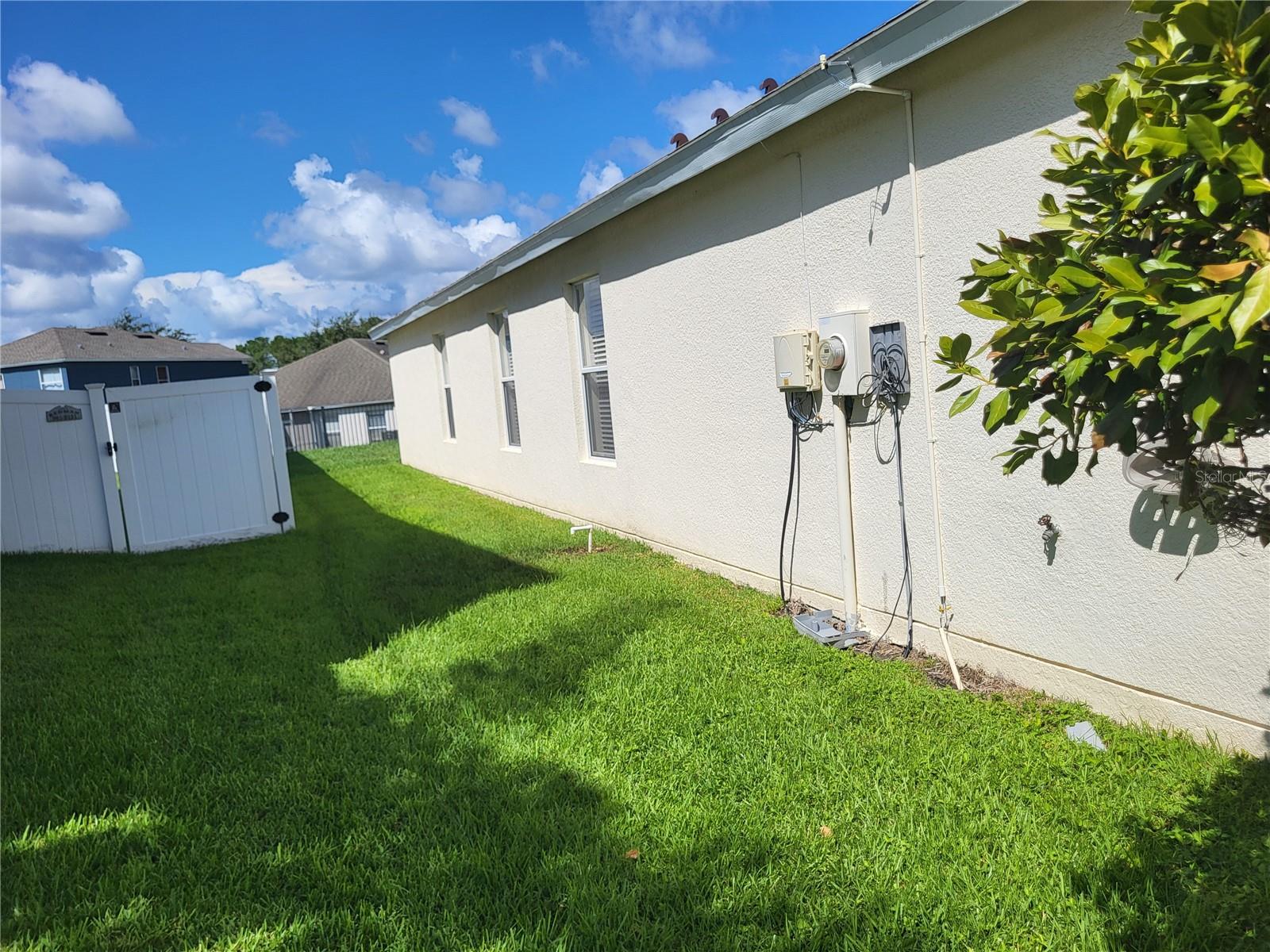 7607 MARINERS HARBOUR DR, WESLEY CHAPEL, FL, 33545