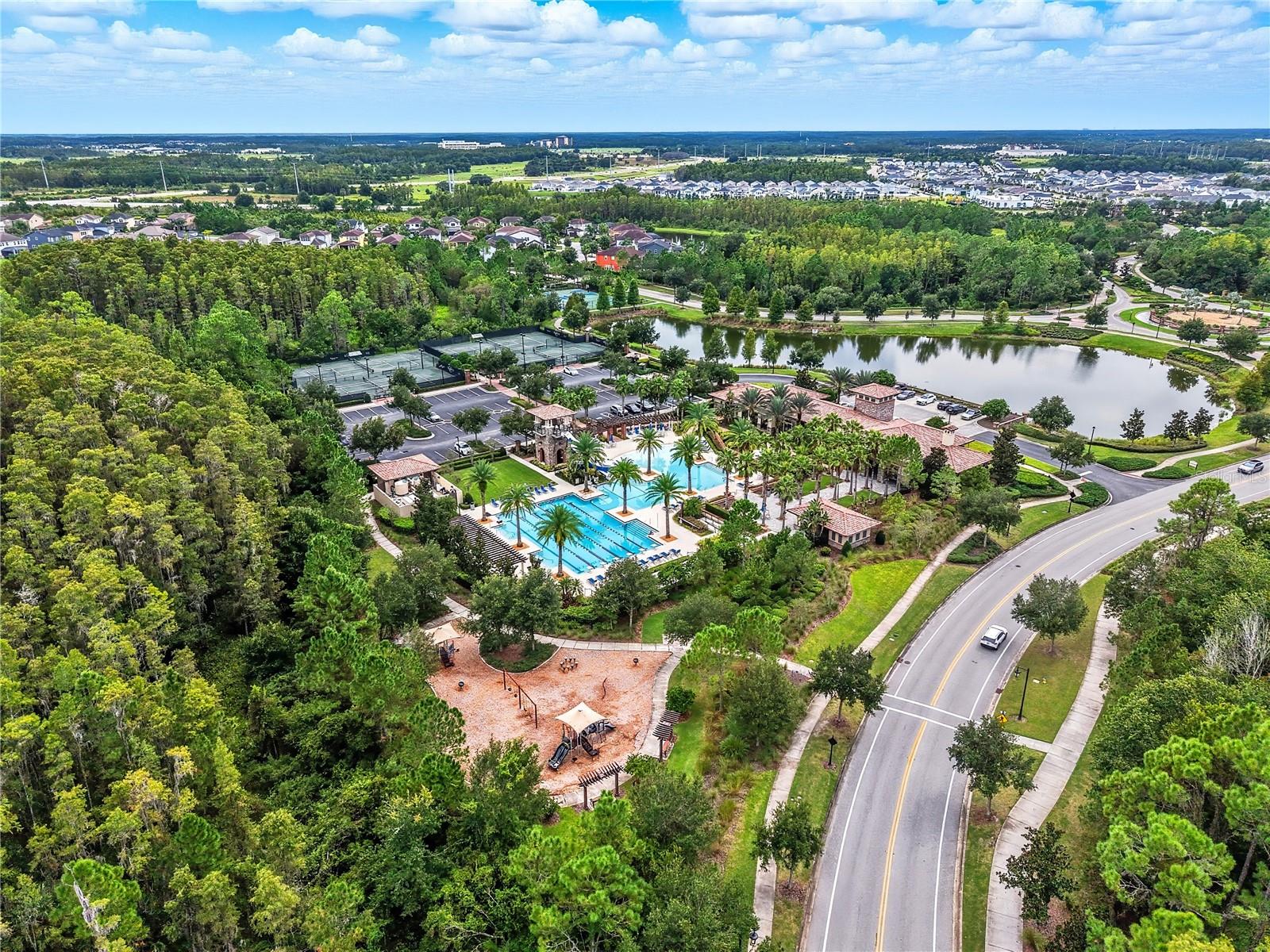 4663 ALMADA LN, WESLEY CHAPEL, FL, 33543