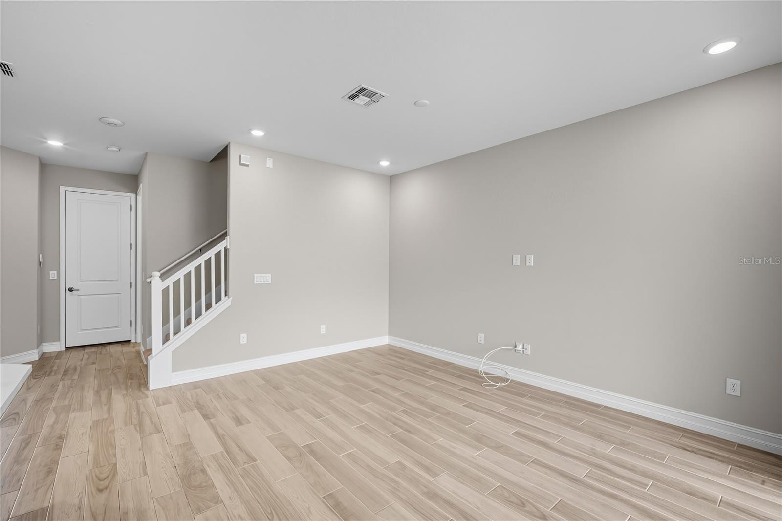 4663 ALMADA LN, WESLEY CHAPEL, FL, 33543