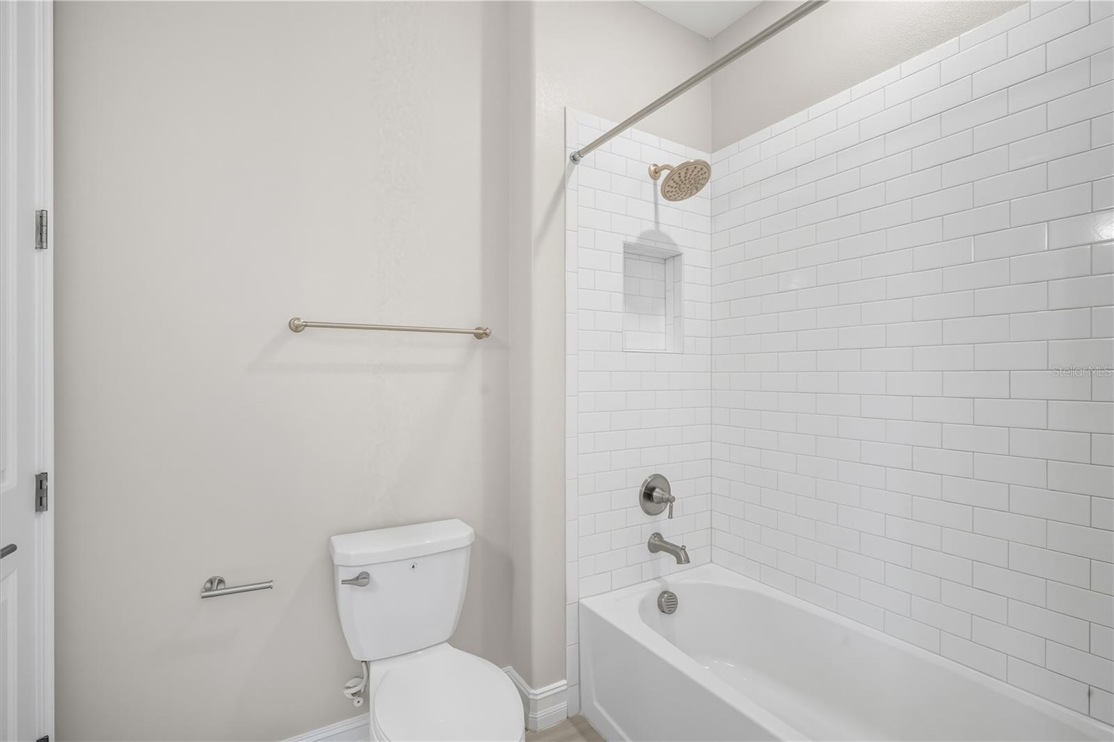 4663 ALMADA LN, WESLEY CHAPEL, FL, 33543