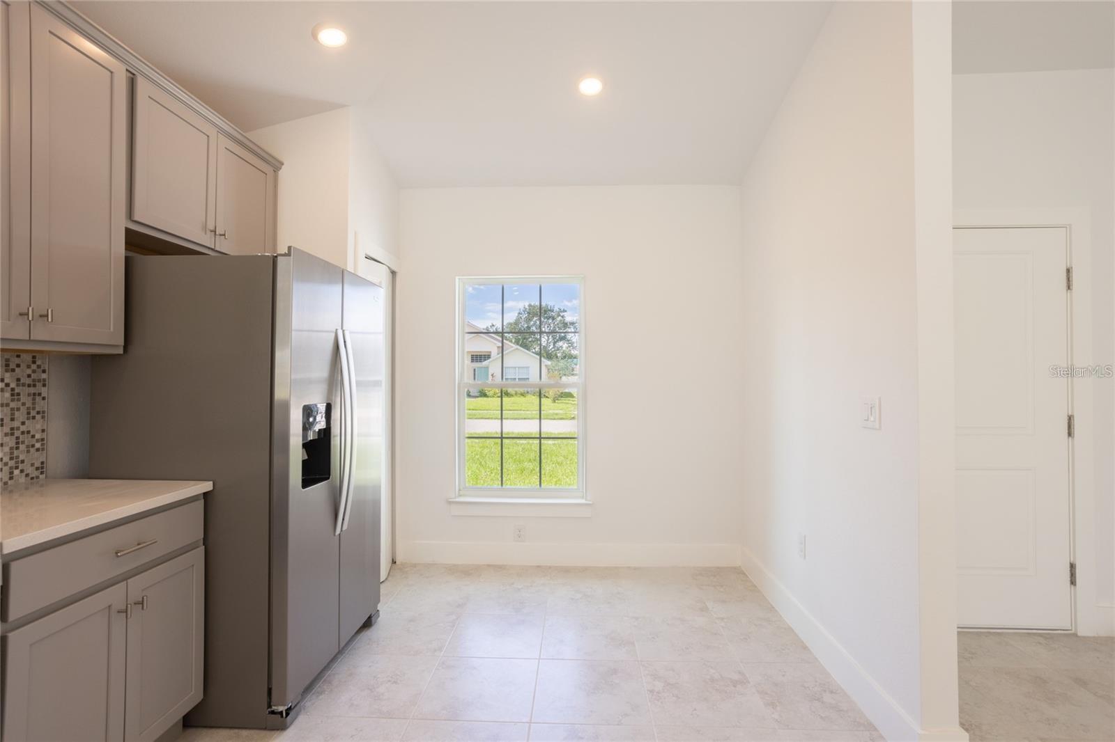 605 ROSE APPLE CIR, PORT CHARLOTTE, FL, 33954