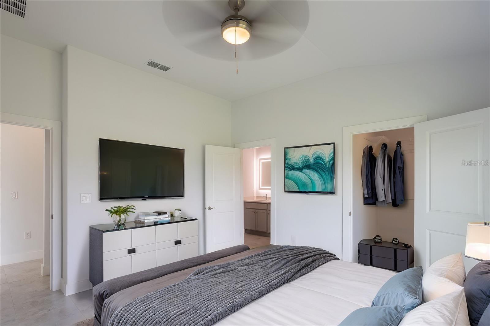 605 ROSE APPLE CIR, PORT CHARLOTTE, FL, 33954