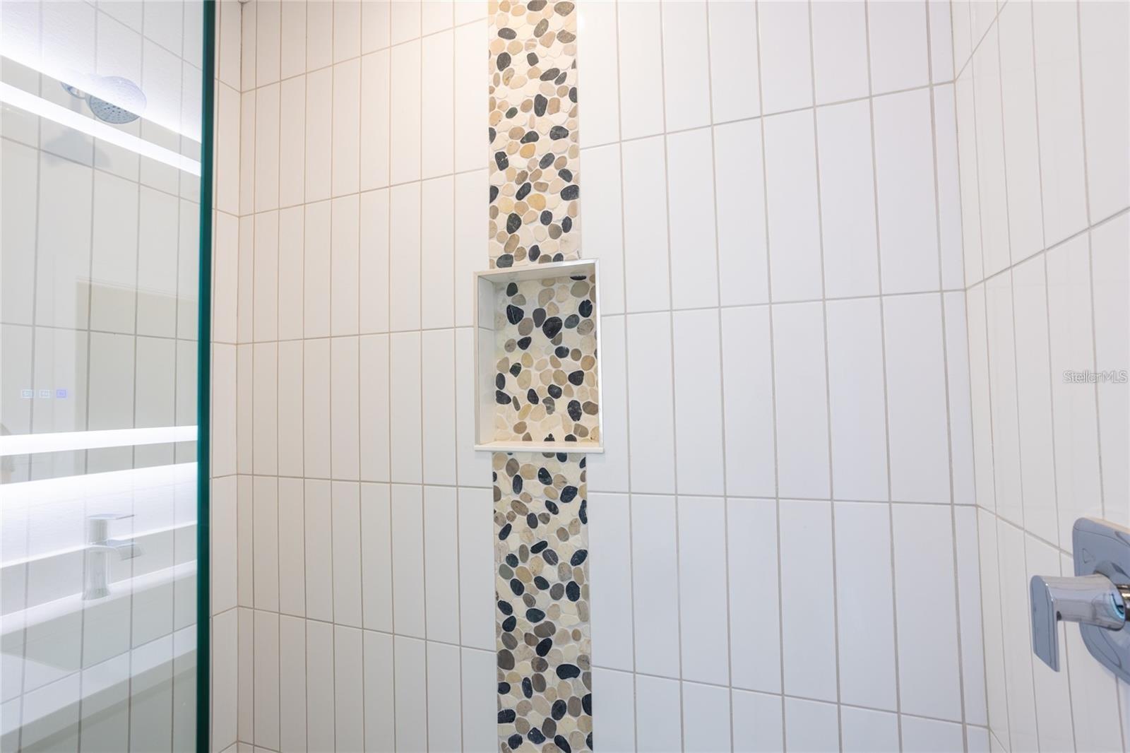 605 ROSE APPLE CIR, PORT CHARLOTTE, FL, 33954