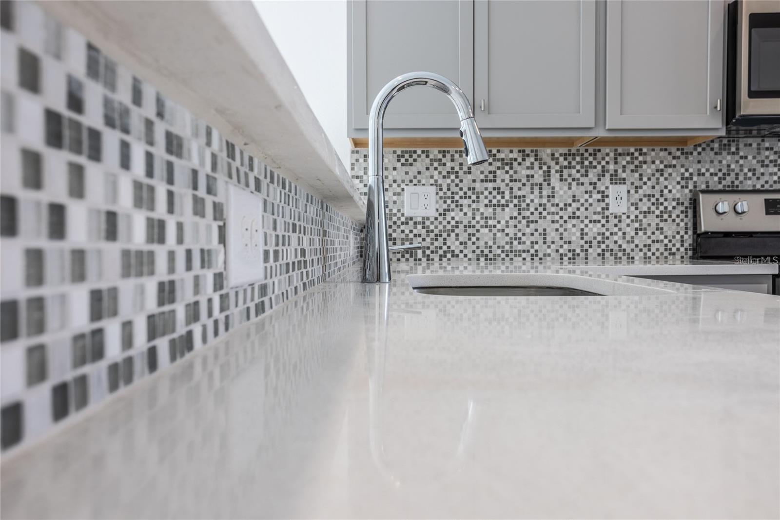 605 ROSE APPLE CIR, PORT CHARLOTTE, FL, 33954