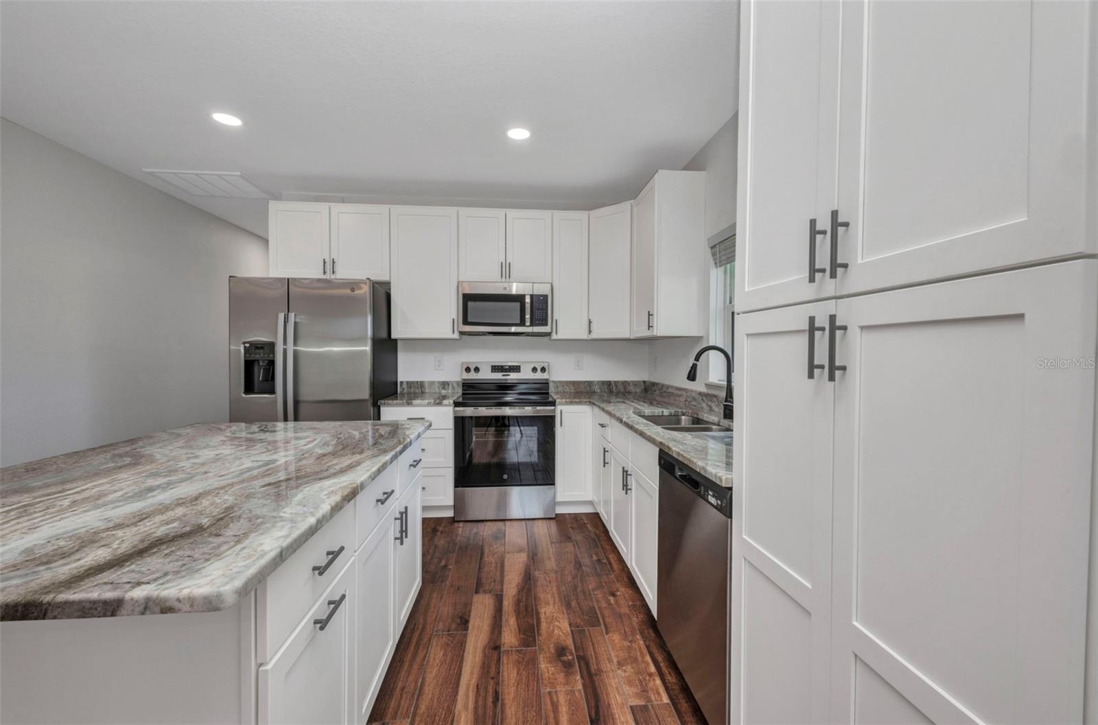 409 CARMALITA ST #112, PUNTA GORDA, FL, 33950