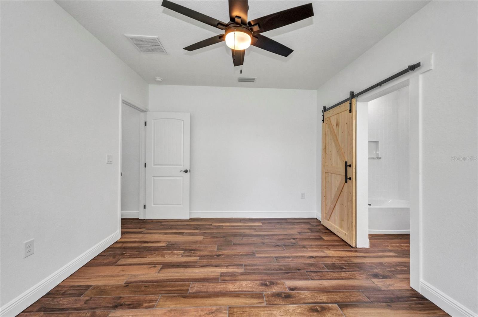 409 CARMALITA ST #112, PUNTA GORDA, FL, 33950