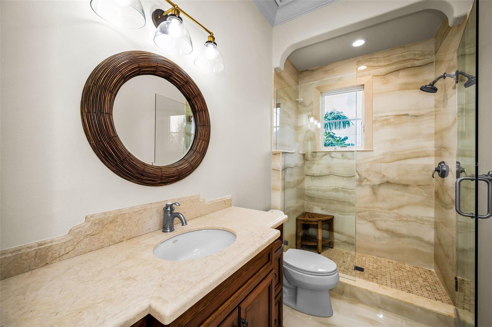 TB8430922 Property Photo