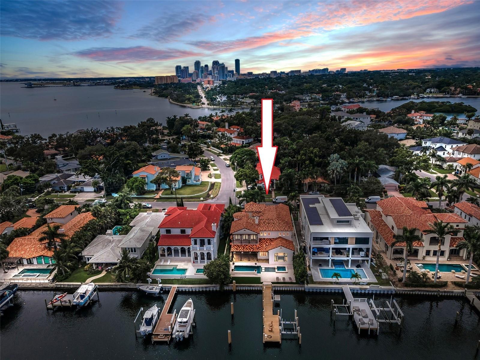 TB8430922 Property Photo