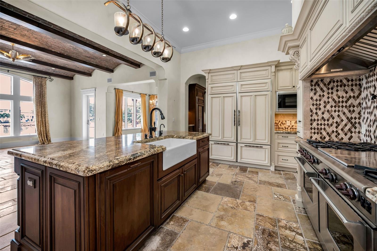 TB8430922 Property Photo